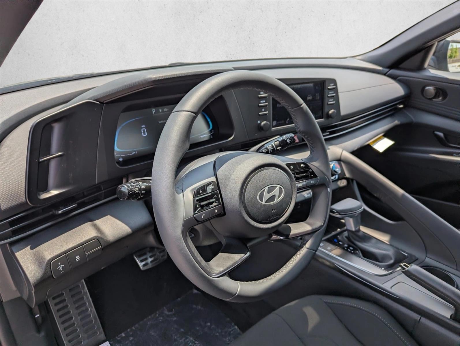 Thumbnail: 2026 Hyundai Elantra - 3