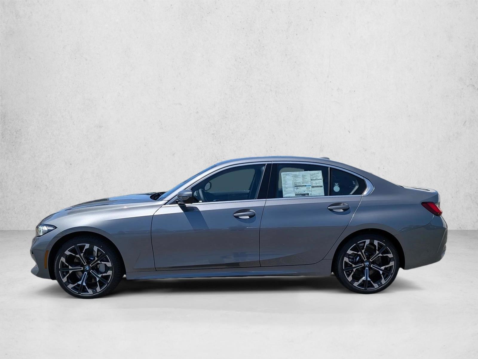 Thumbnail: 2026 BMW 3 Series - 3