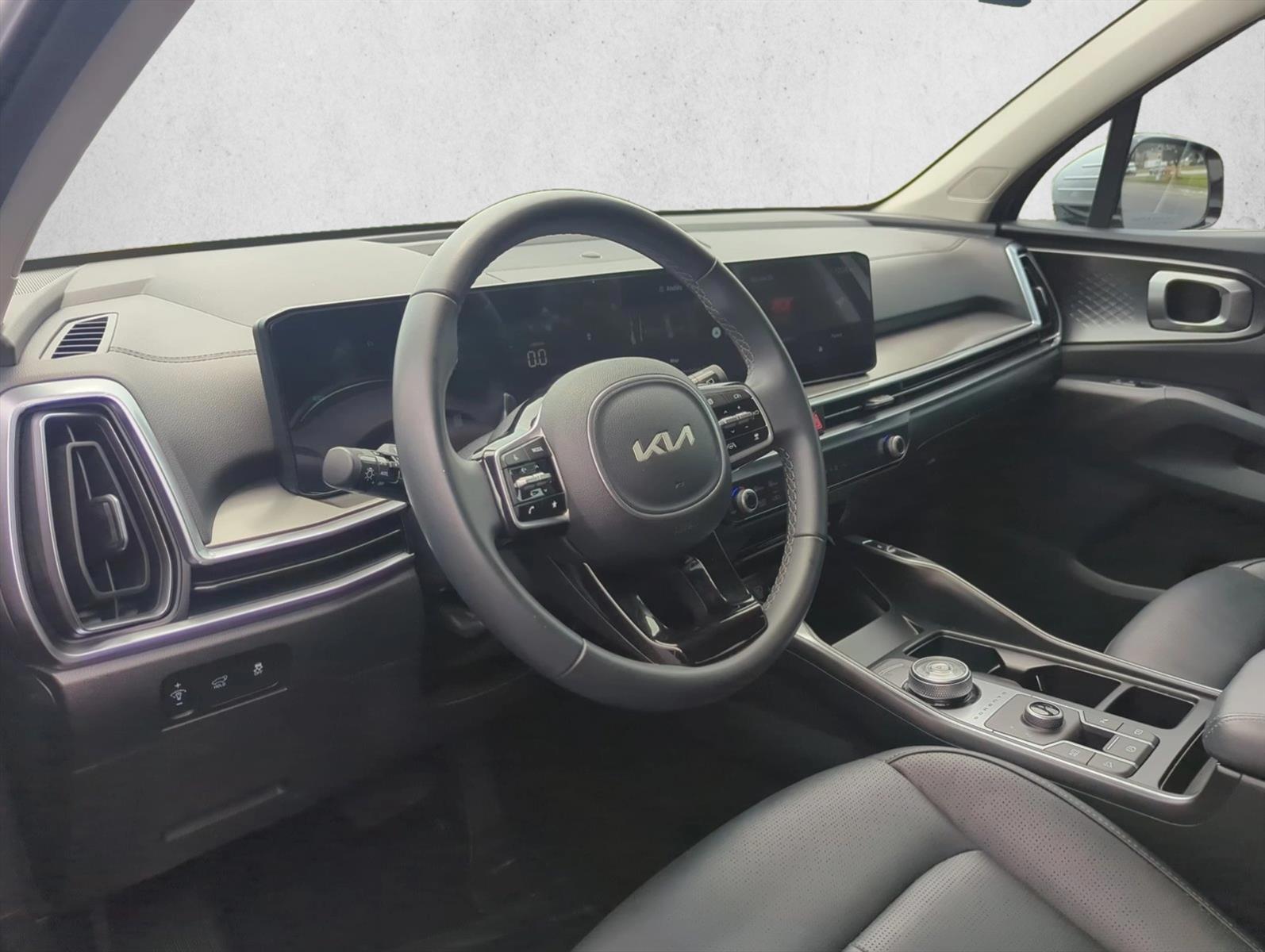 Thumbnail: 2025 Kia Sorento - 2