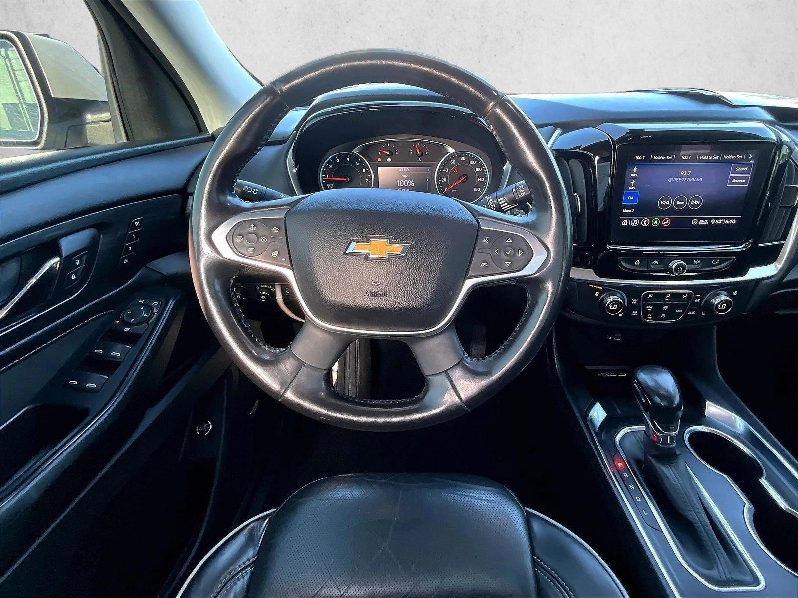 Thumbnail: 2021 Chevrolet Traverse - 3