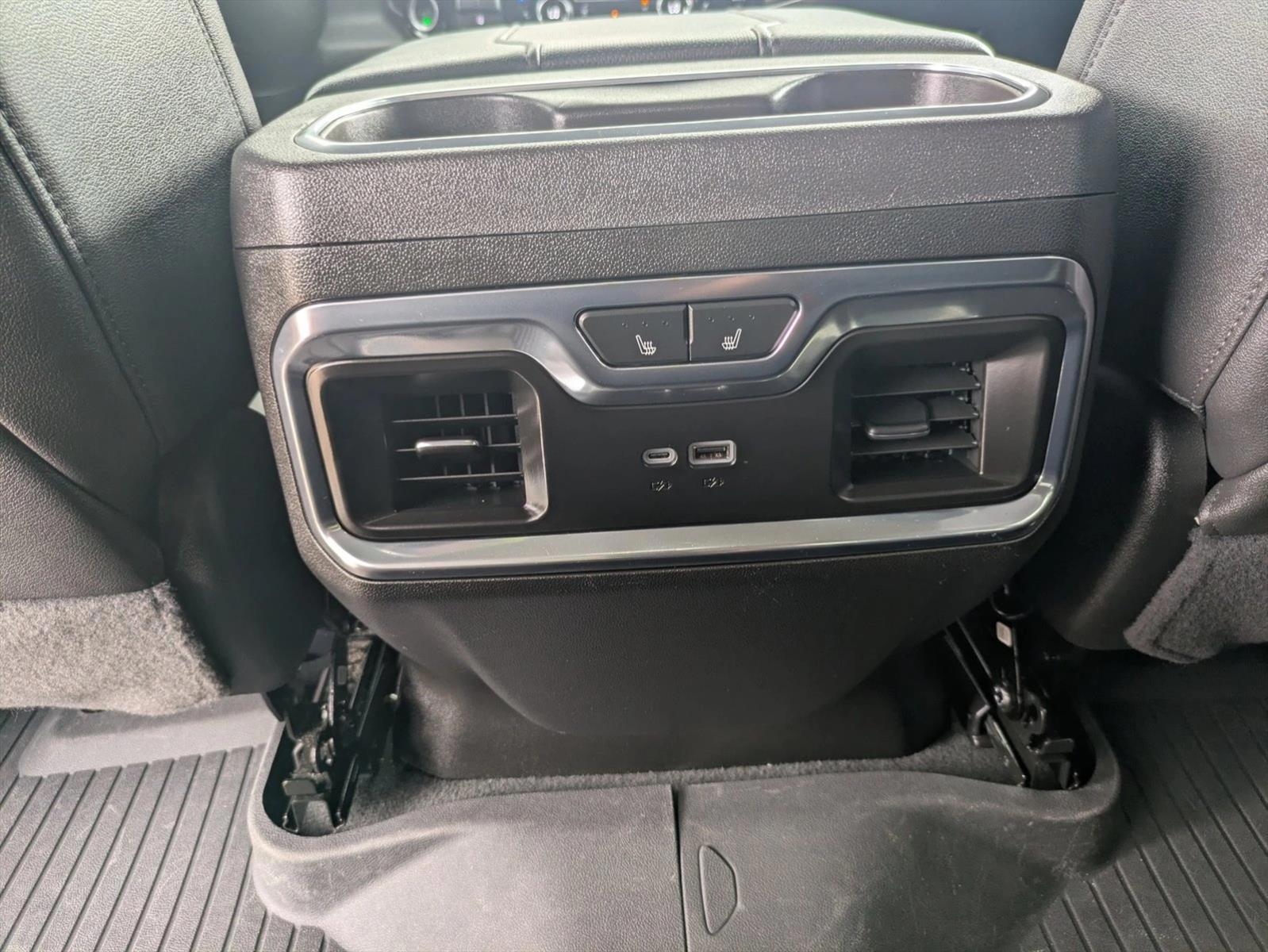 2024 Chevrolet Silverado 1500 LTZ - Photo 17