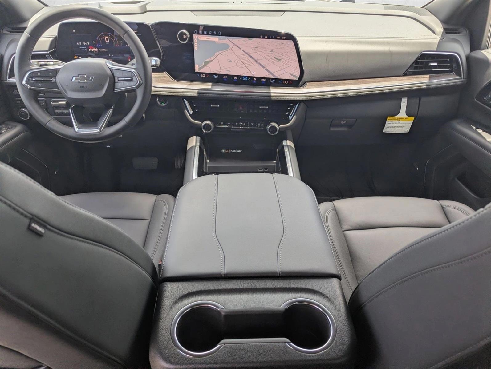 Thumbnail: 2026 Chevrolet Suburban - 3