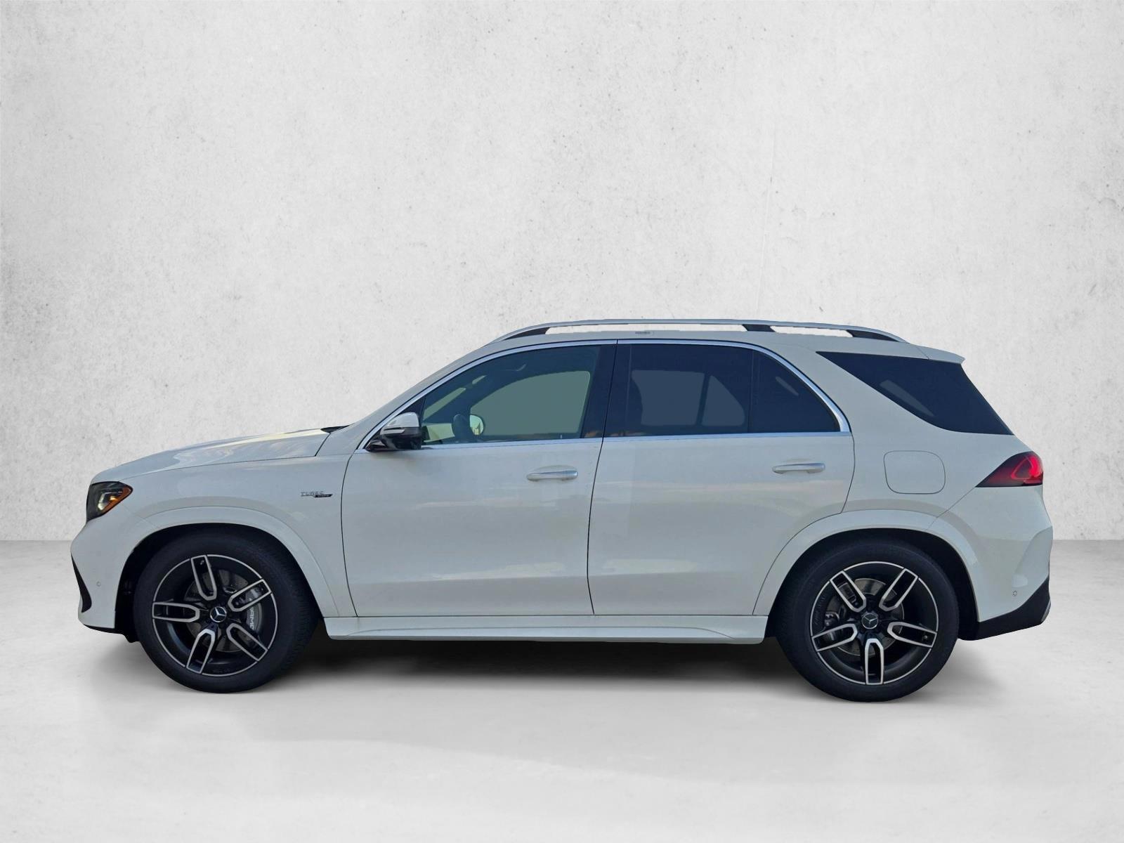 Thumbnail: 2027 Mercedes-Benz GLE - 2