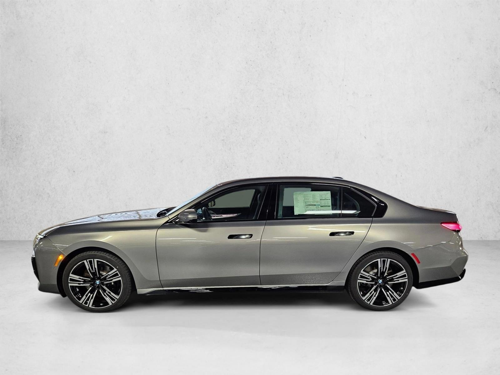 Thumbnail: 2025 BMW 7 Series - 2