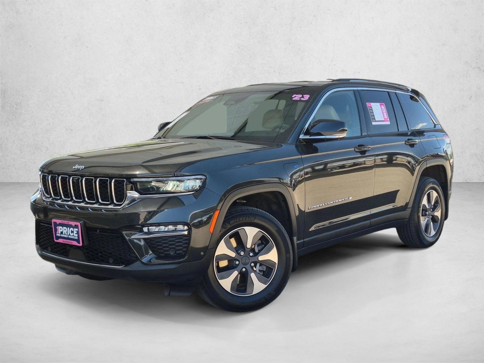 Thumbnail: 2023 Jeep Grand Cherokee - 1