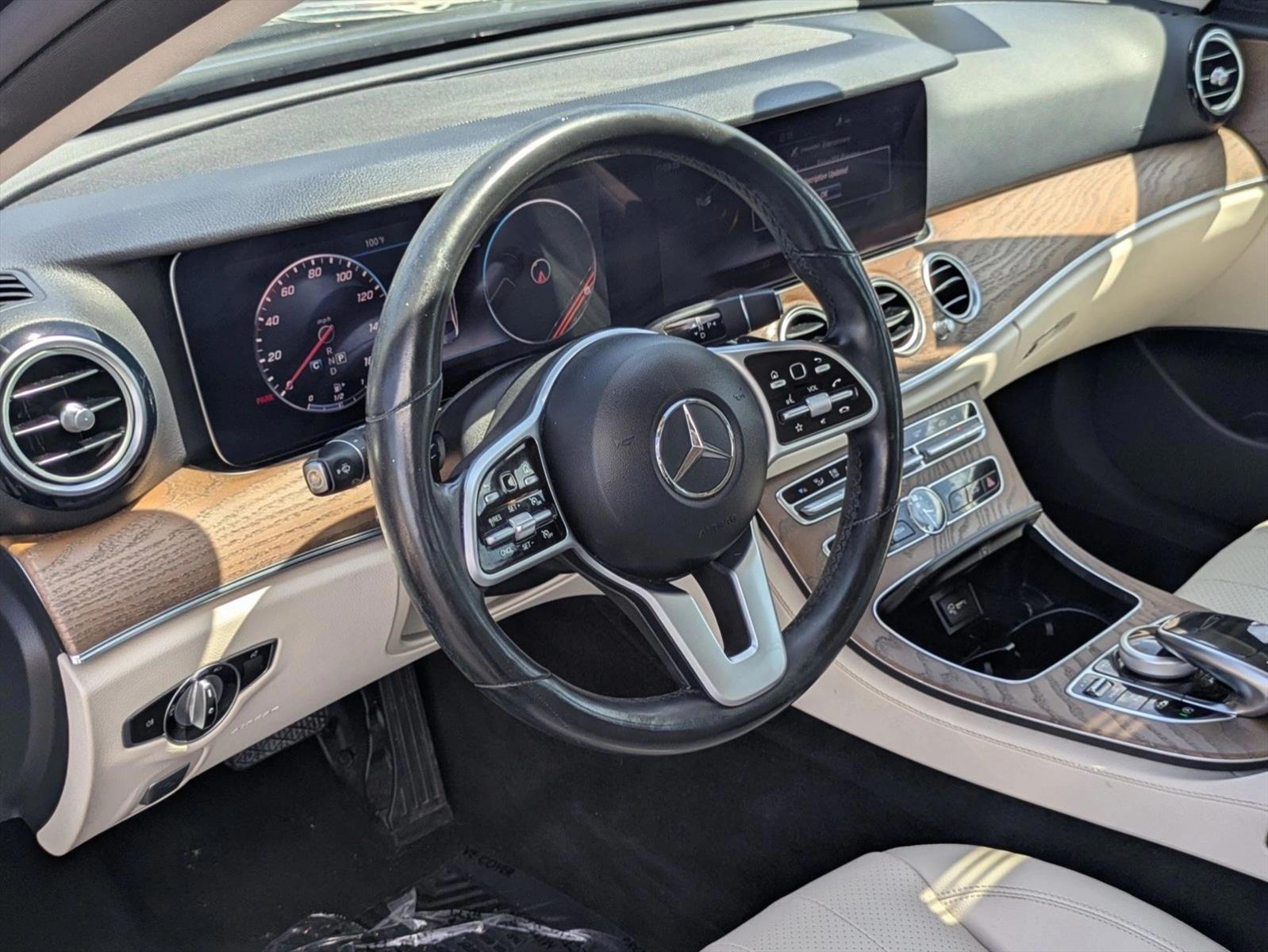 Thumbnail: 2020 Mercedes-Benz E-Class - 3