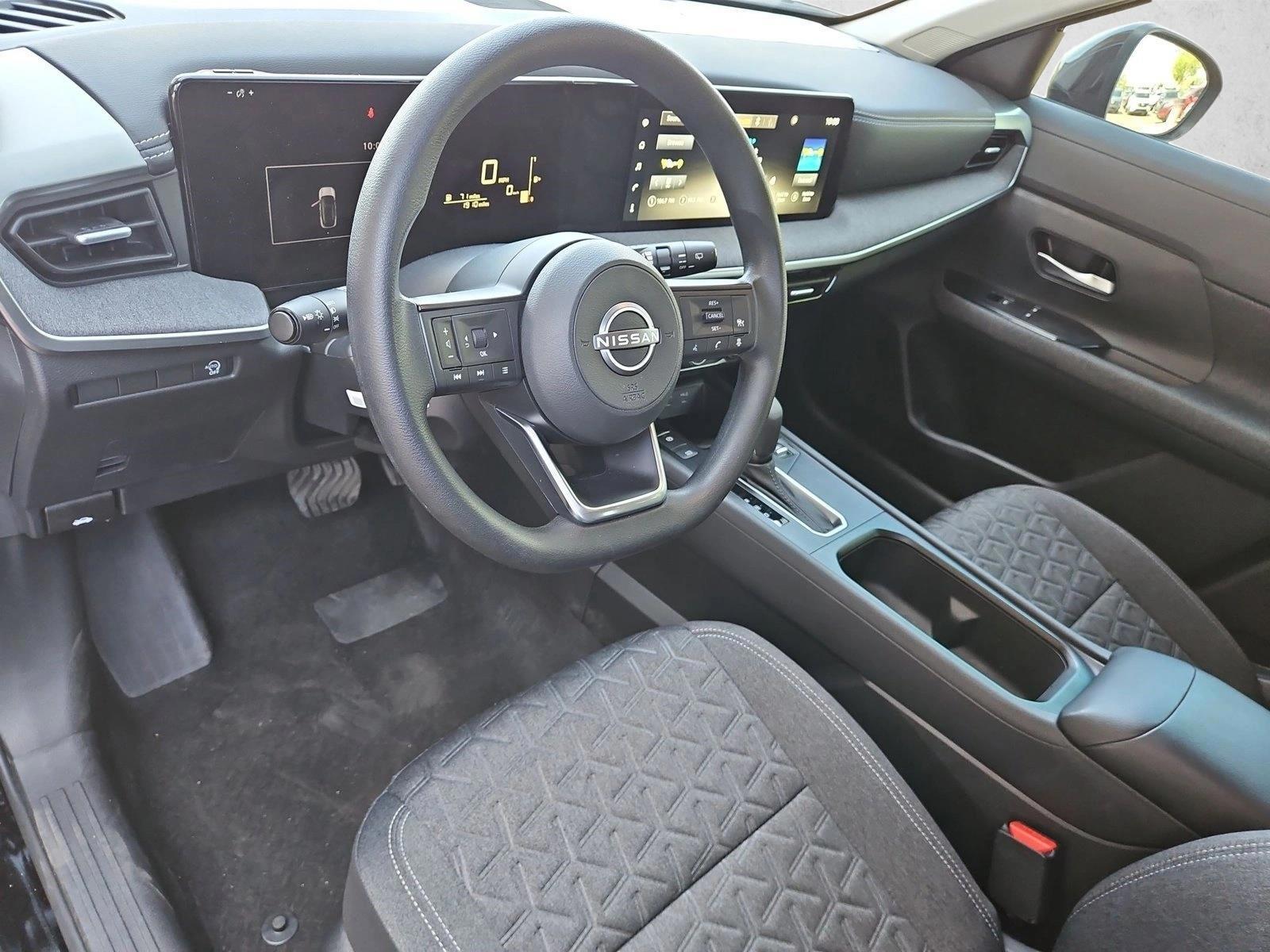 Thumbnail: 2025 Nissan Kicks - 3
