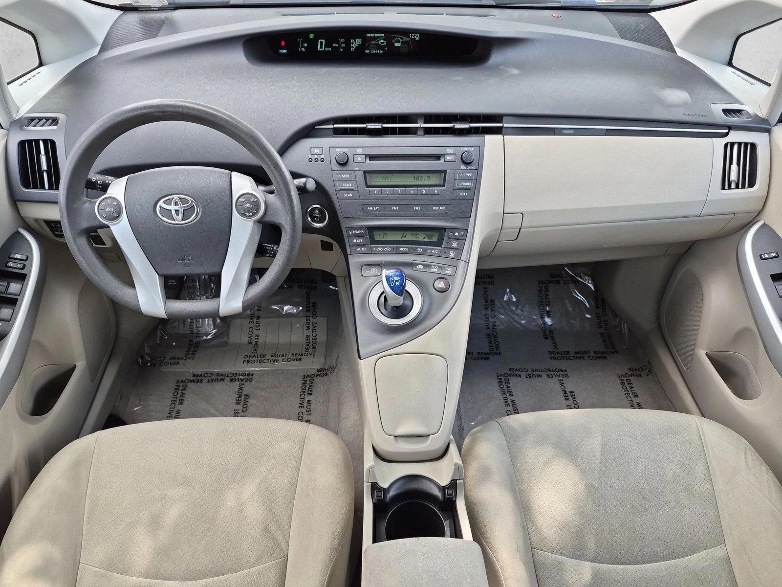 Thumbnail: 2010 Toyota Prius - 3