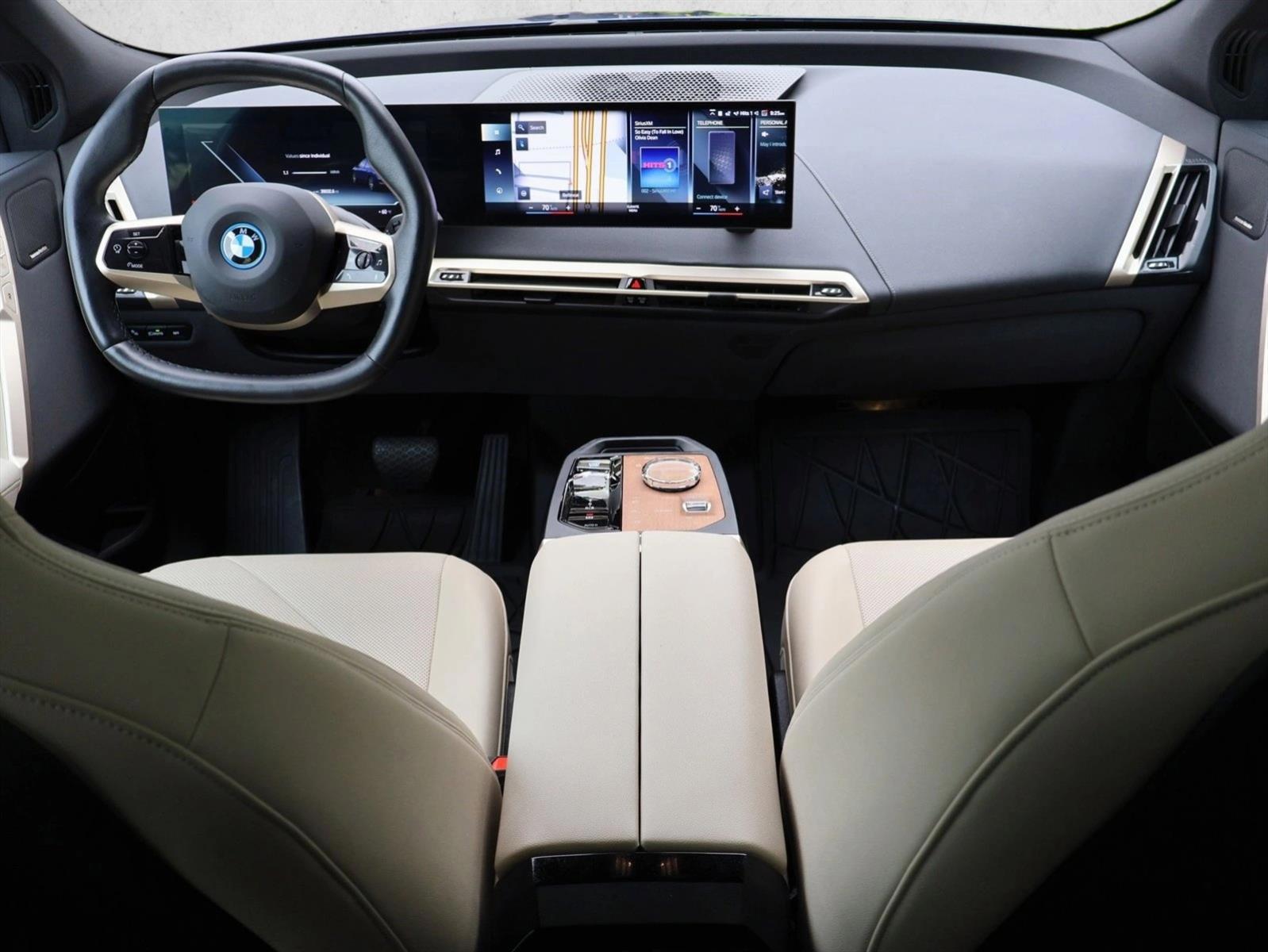 Thumbnail: 2023 BMW iX - 4