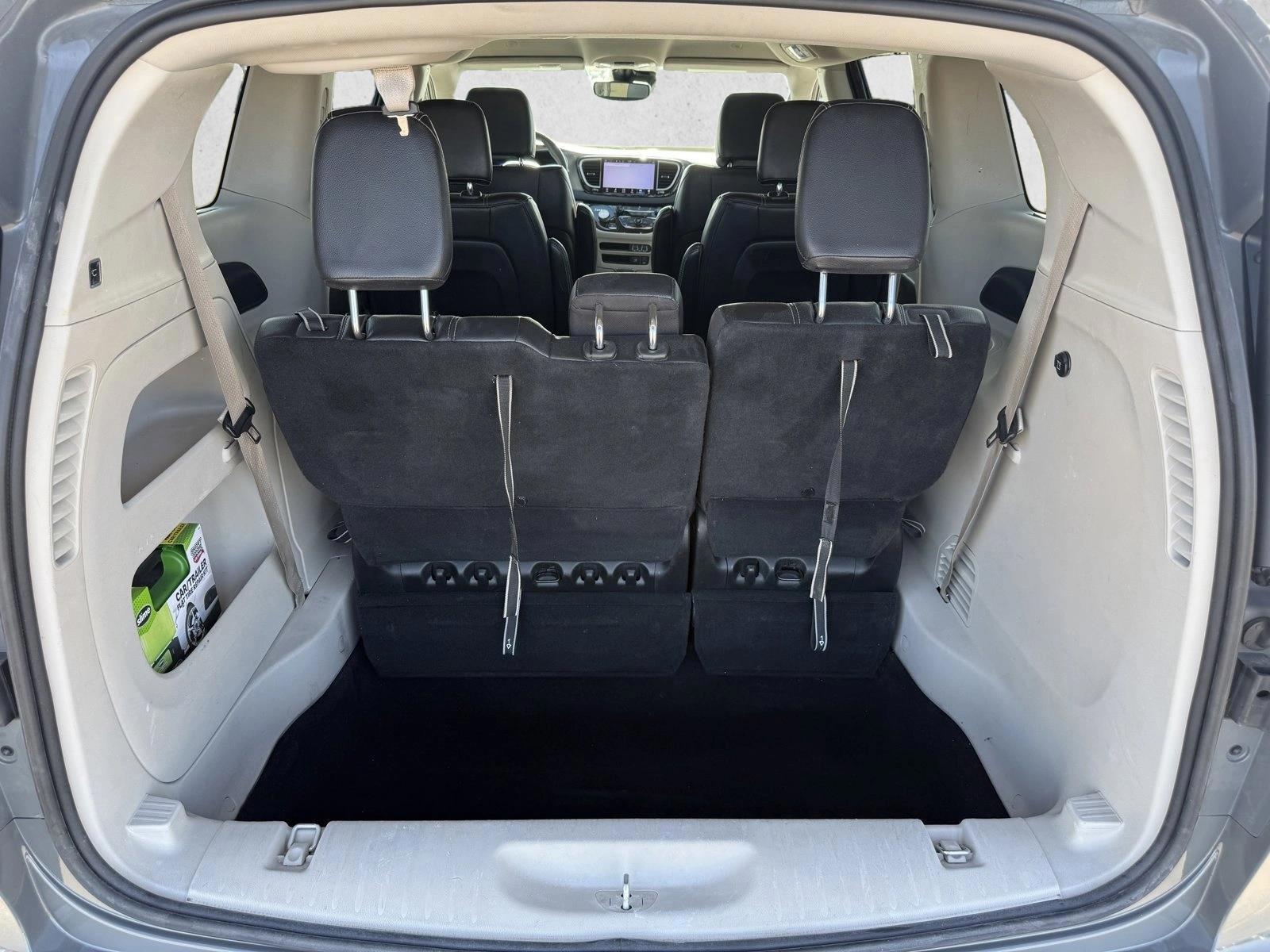 2022 Chrysler Pacifica Touring L - Photo 7