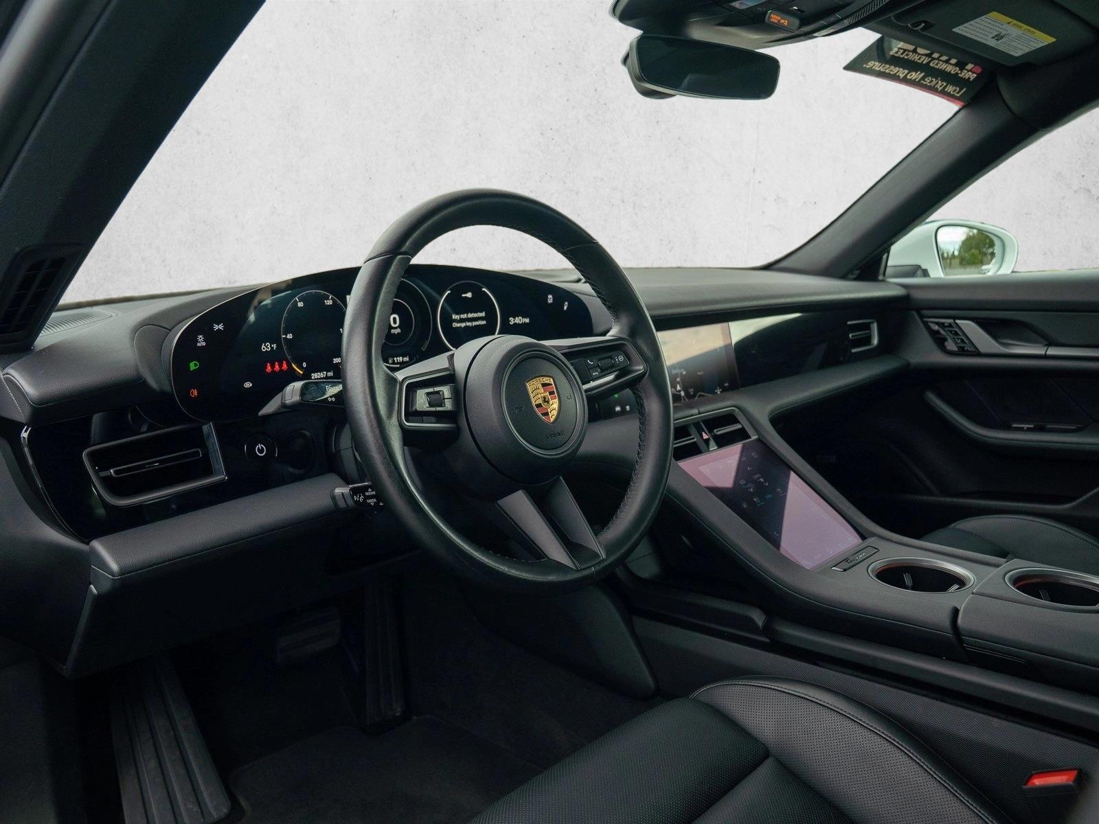 Thumbnail: 2021 Porsche Taycan - 3