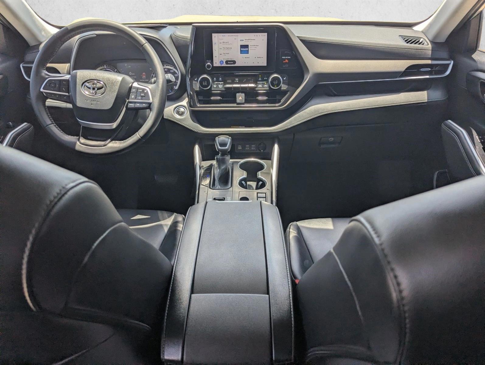 Thumbnail: 2023 Toyota Highlander - 3