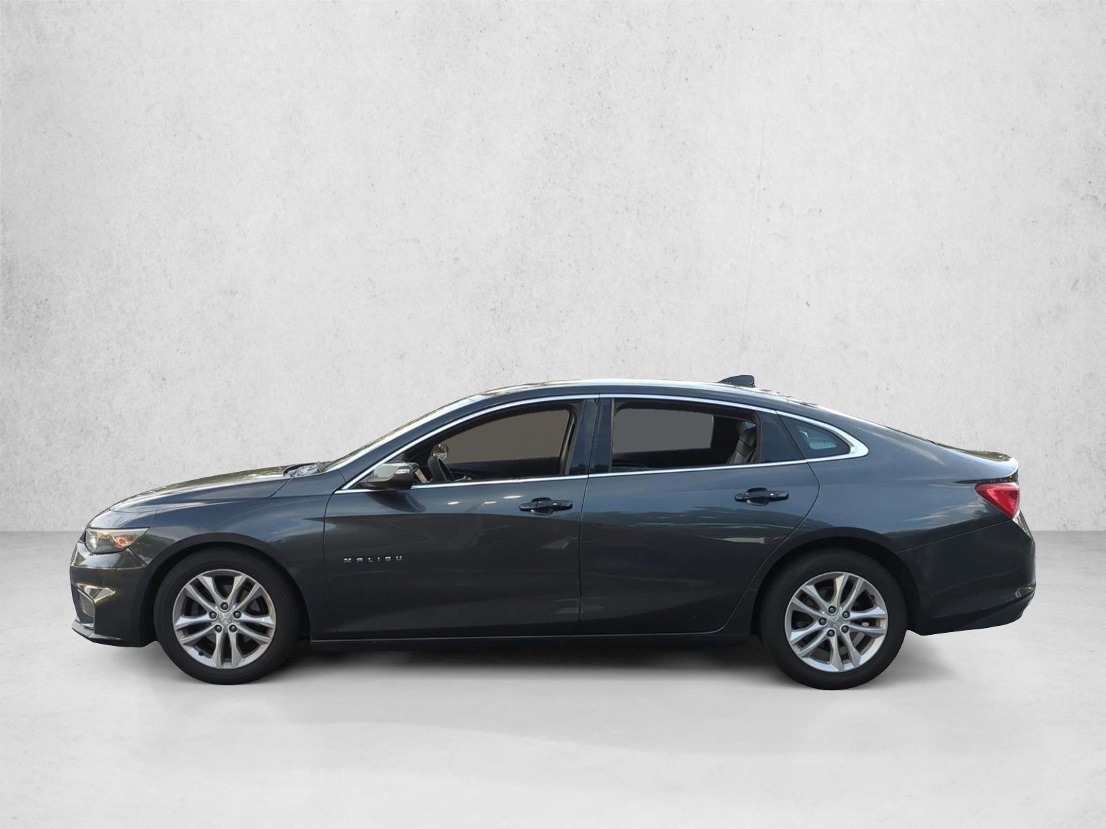 Thumbnail: 2016 Chevrolet Malibu - 2
