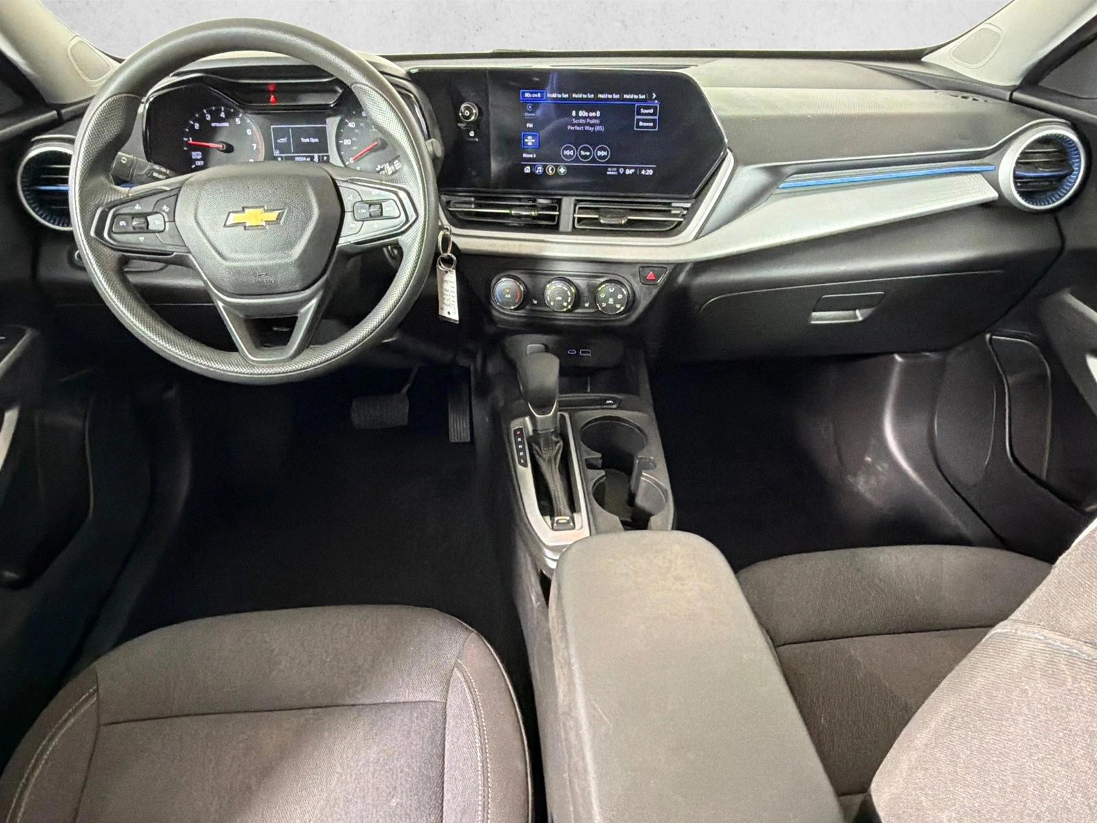 Thumbnail: 2024 Chevrolet Trax - 3