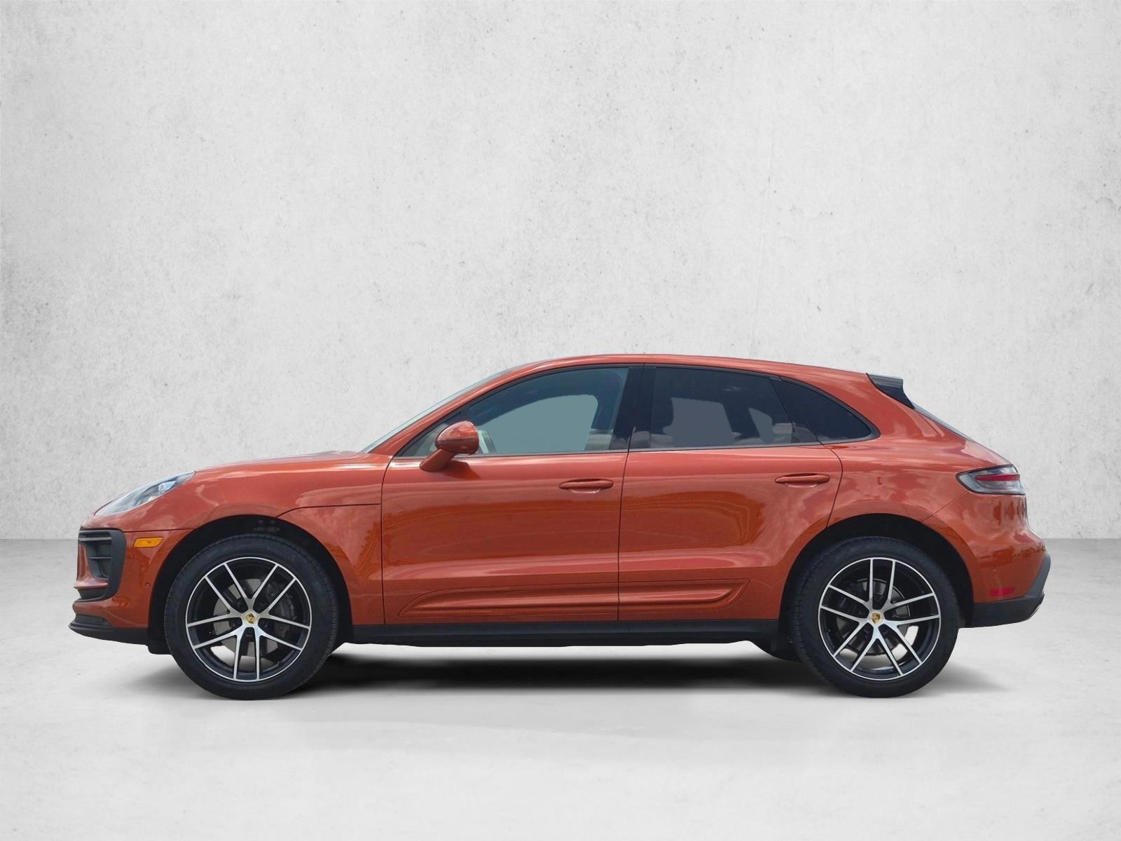Thumbnail: 2022 Porsche Macan - 2