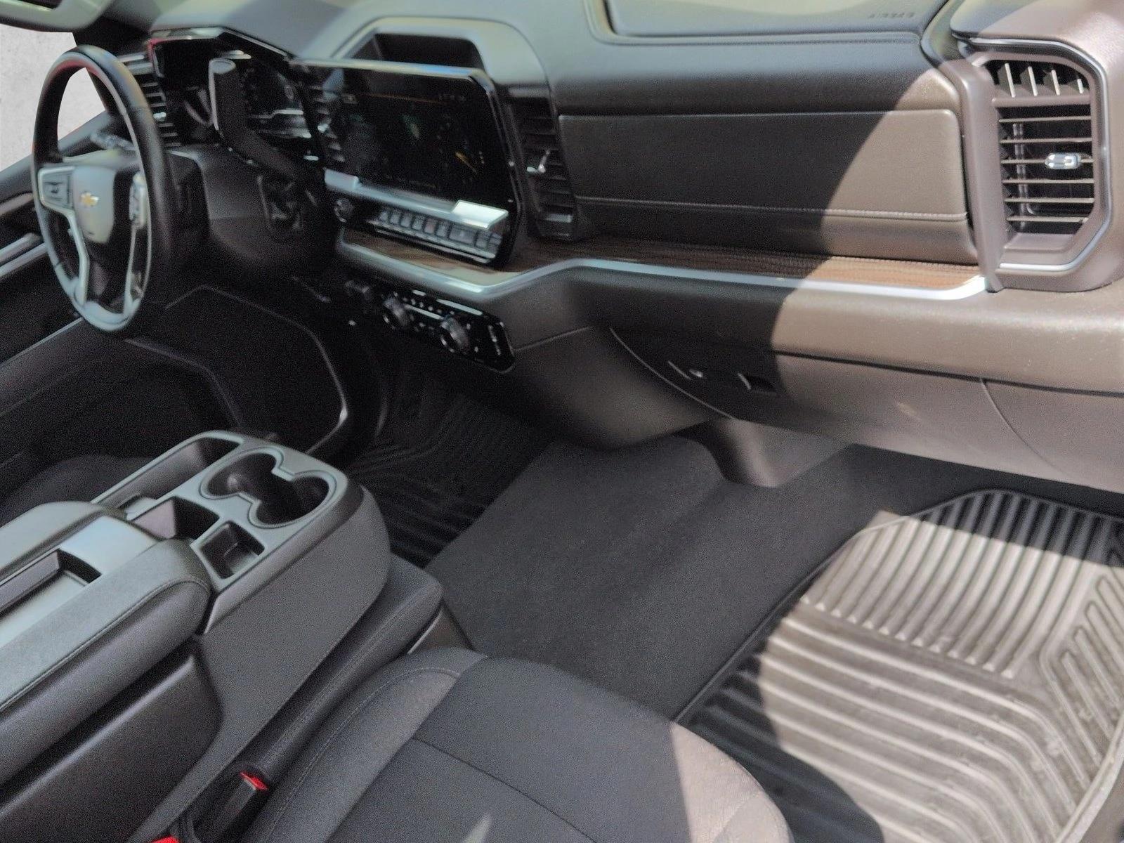 2025 Chevrolet Silverado 1500 LT - Photo 29