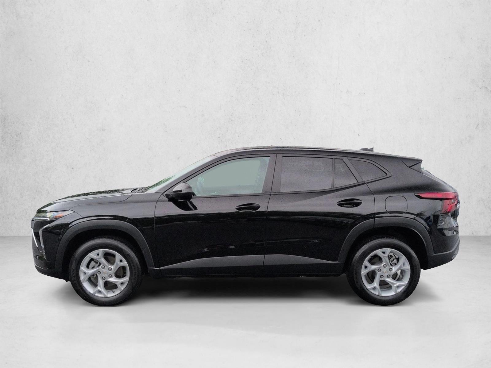 Thumbnail: 2024 Chevrolet Trax - 2