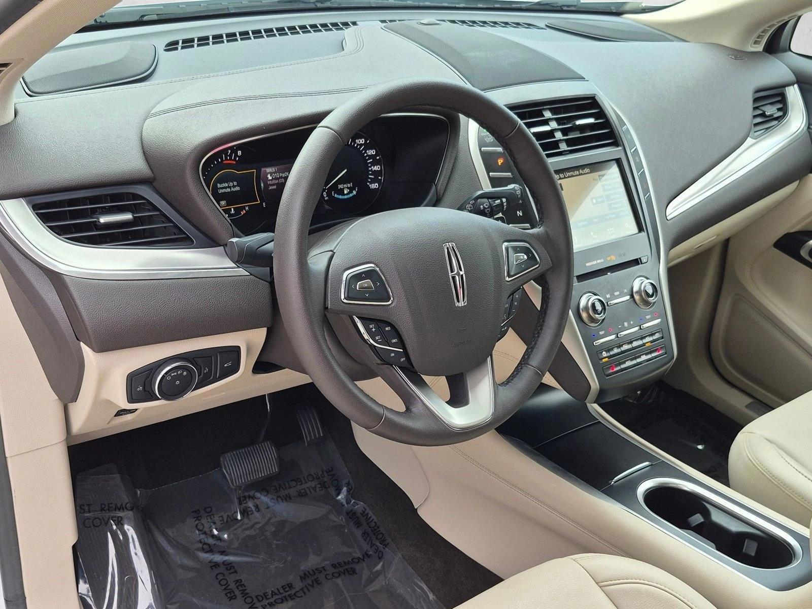 Thumbnail: 2019 Lincoln MKC - 3