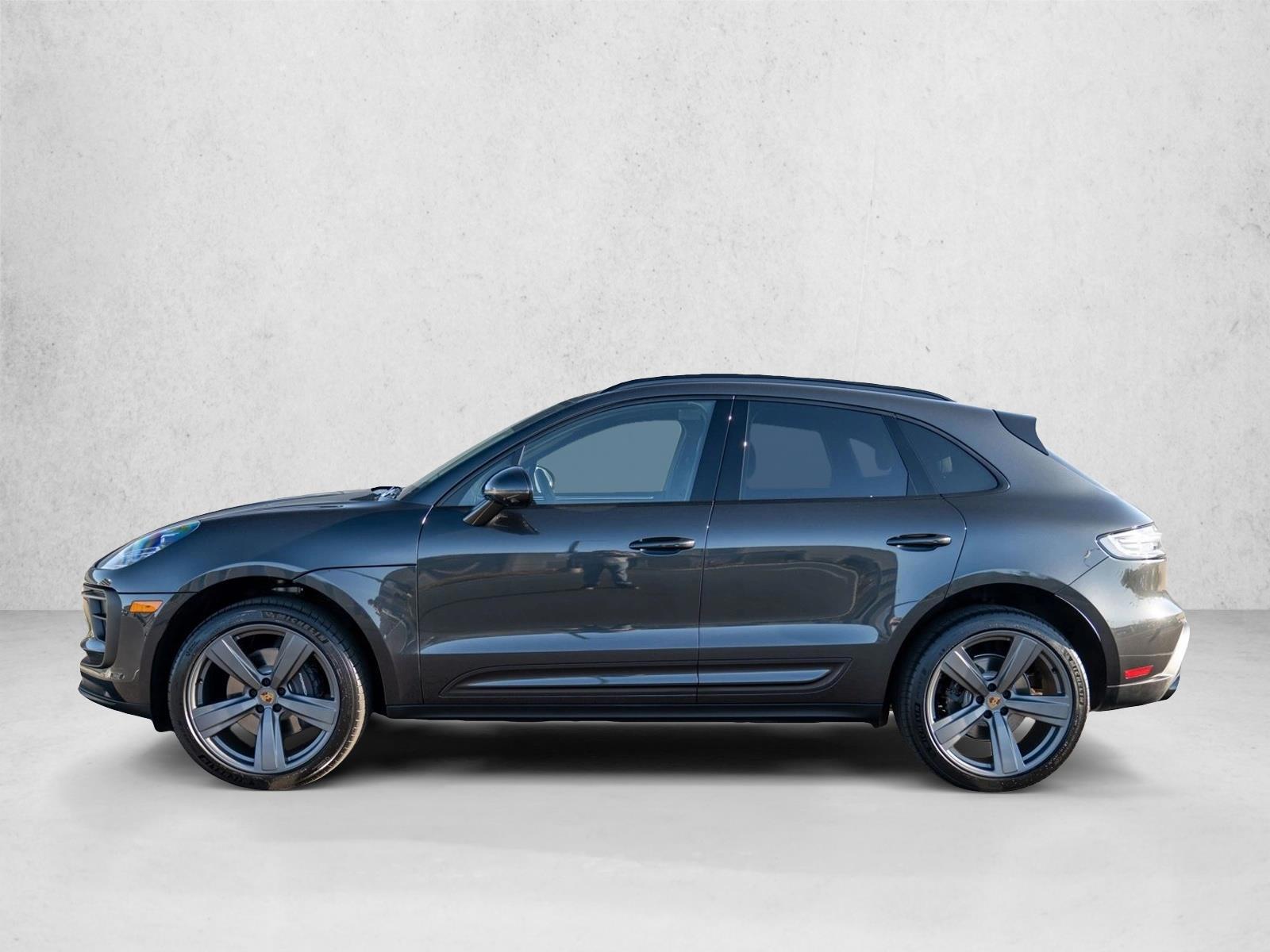 Thumbnail: 2026 Porsche Macan - 2