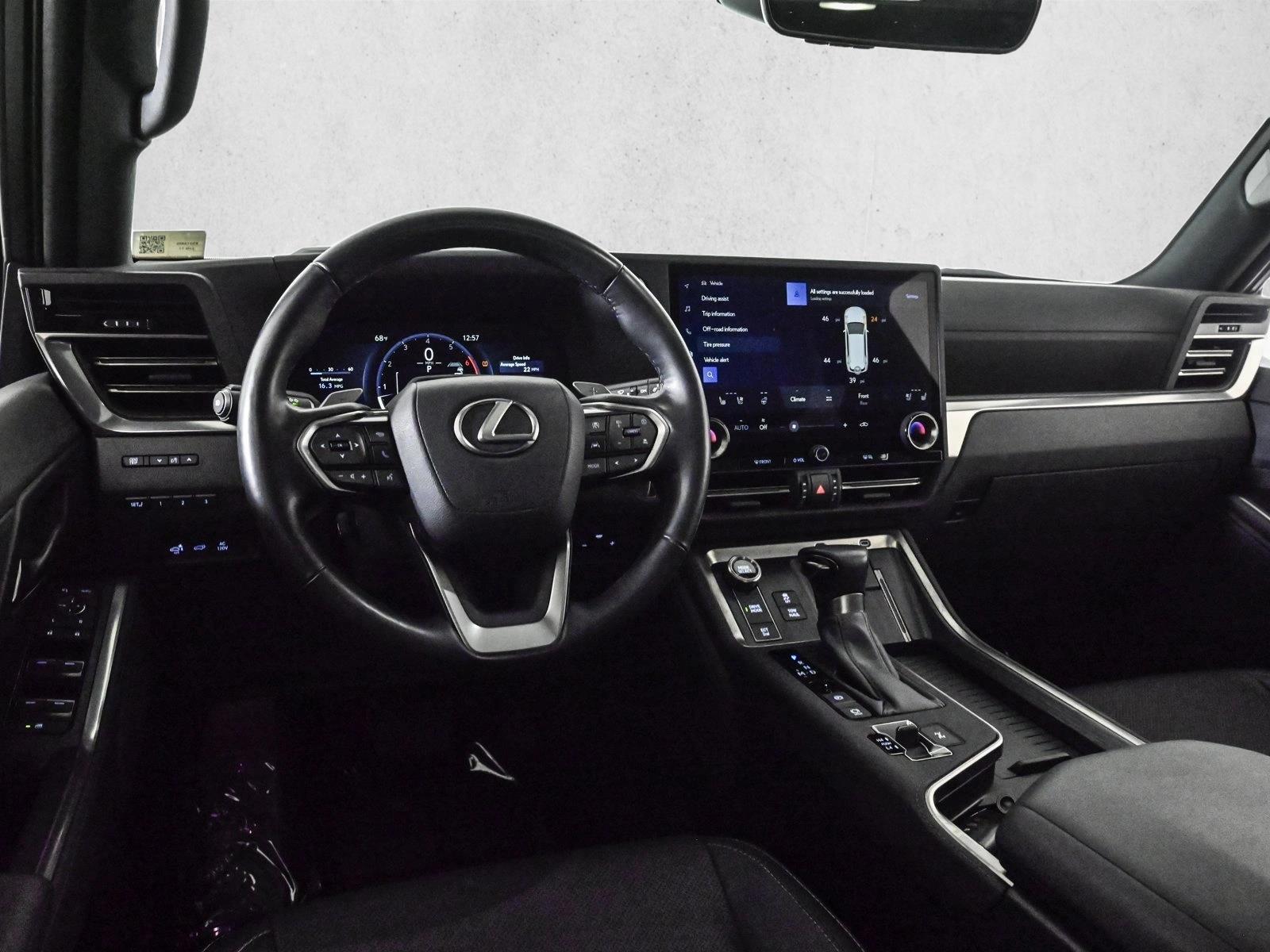 Thumbnail: 2024 Lexus GX - 3