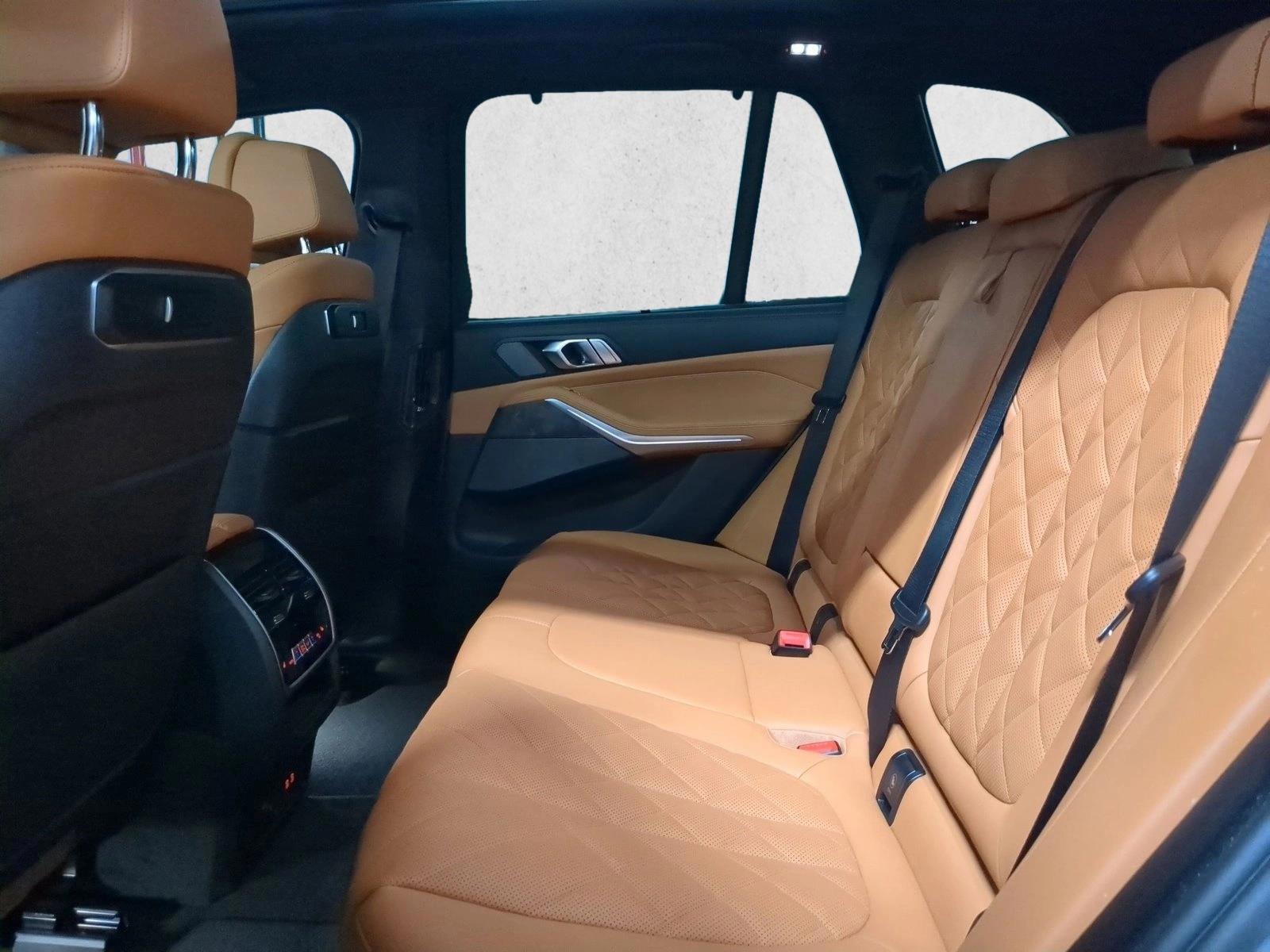 2026 BMW X5 40i - Photo 17