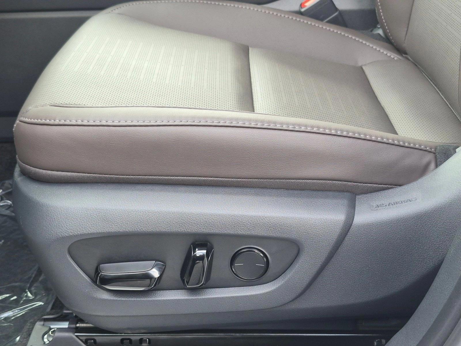 Thumbnail: 2026 Lexus TX - 4