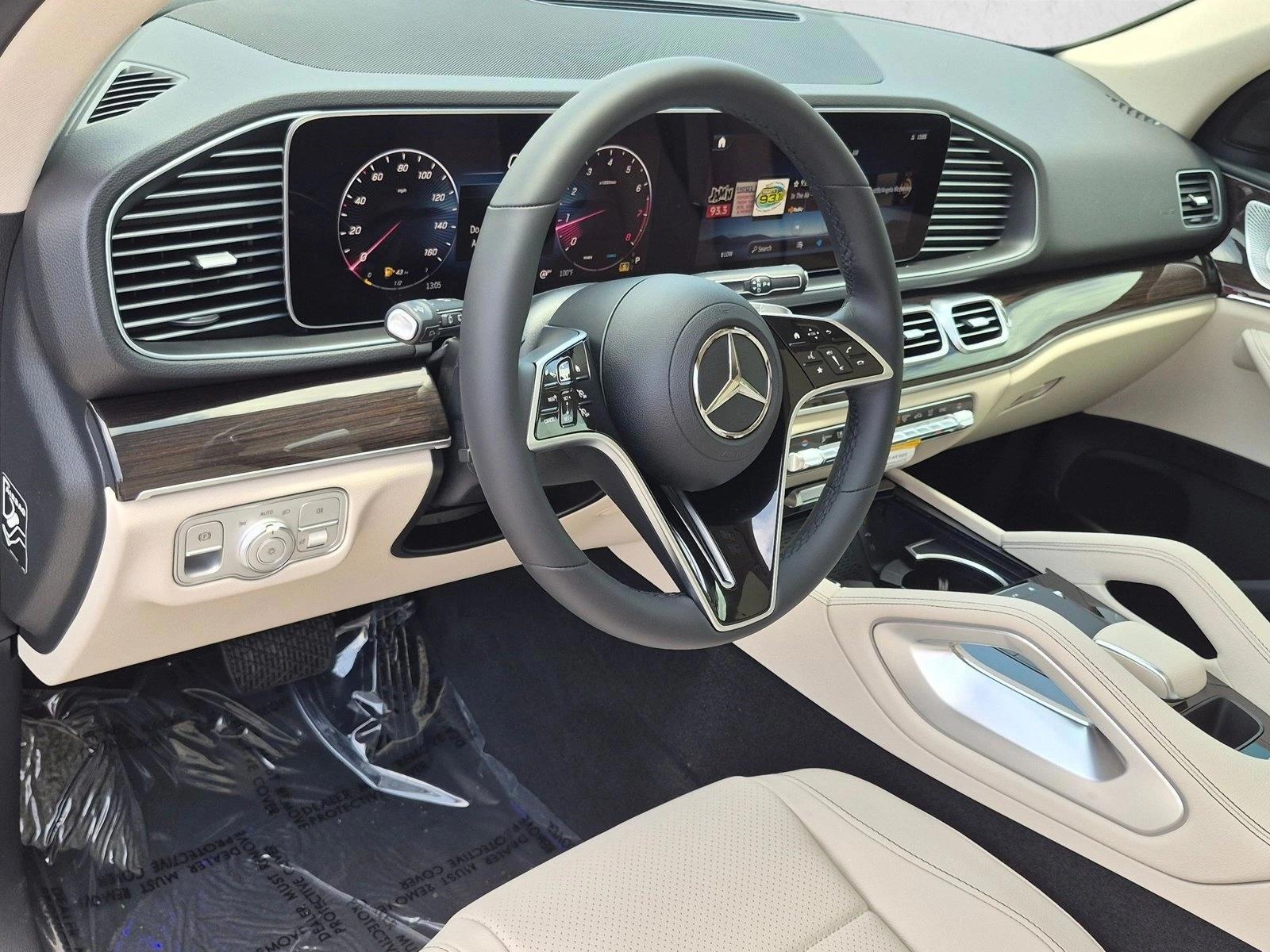 Thumbnail: 2026 Mercedes-Benz GLE - 3