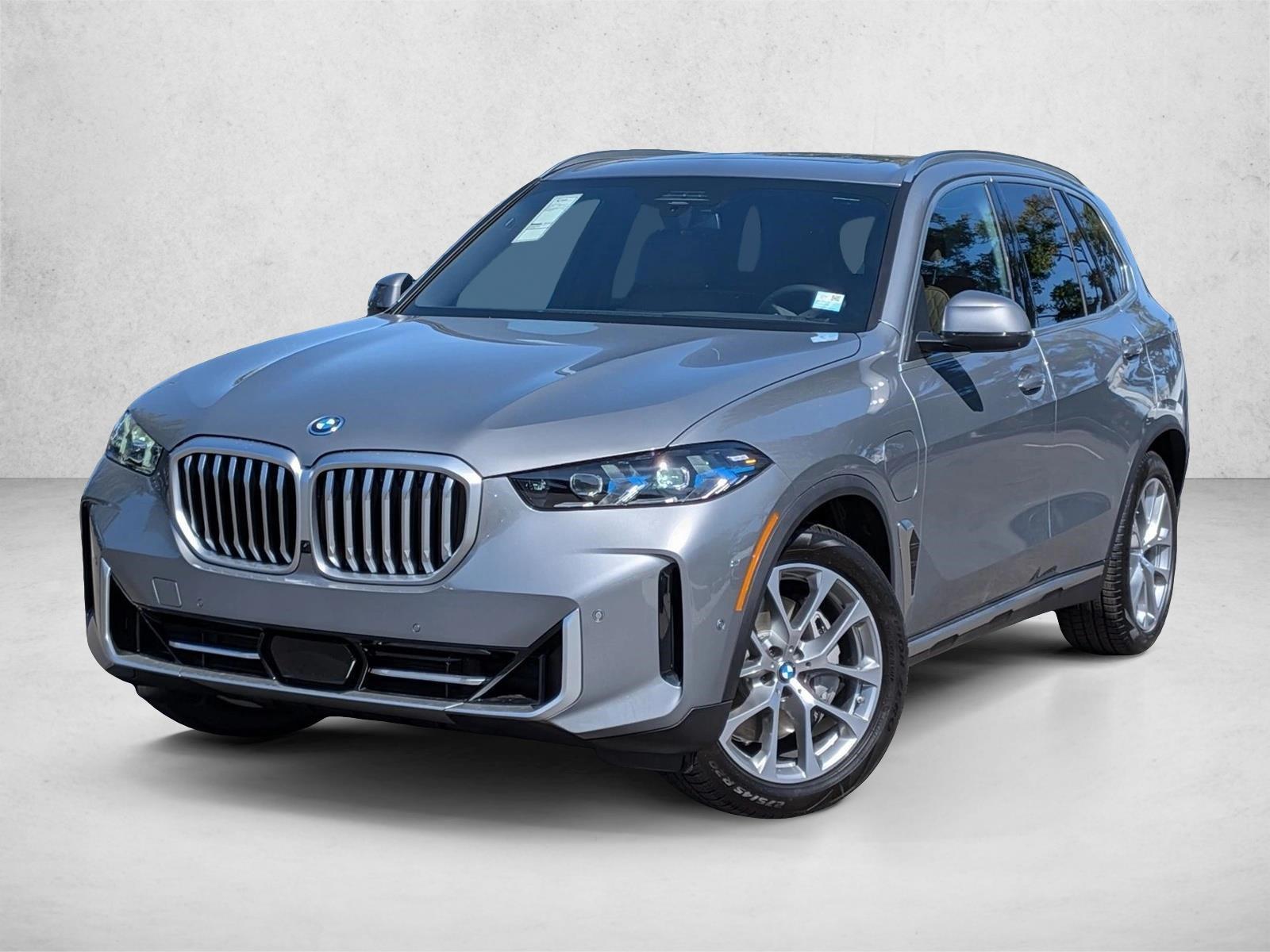 Thumbnail: 2026 BMW X5 - 1