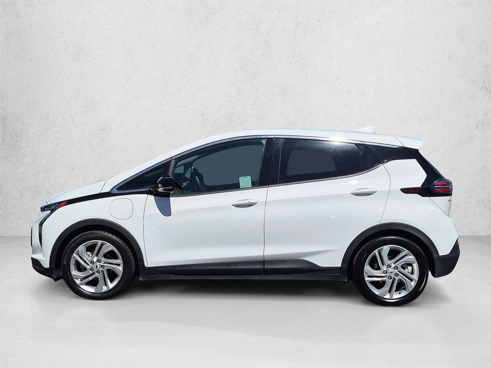 Thumbnail: 2022 Chevrolet Bolt EV - 2