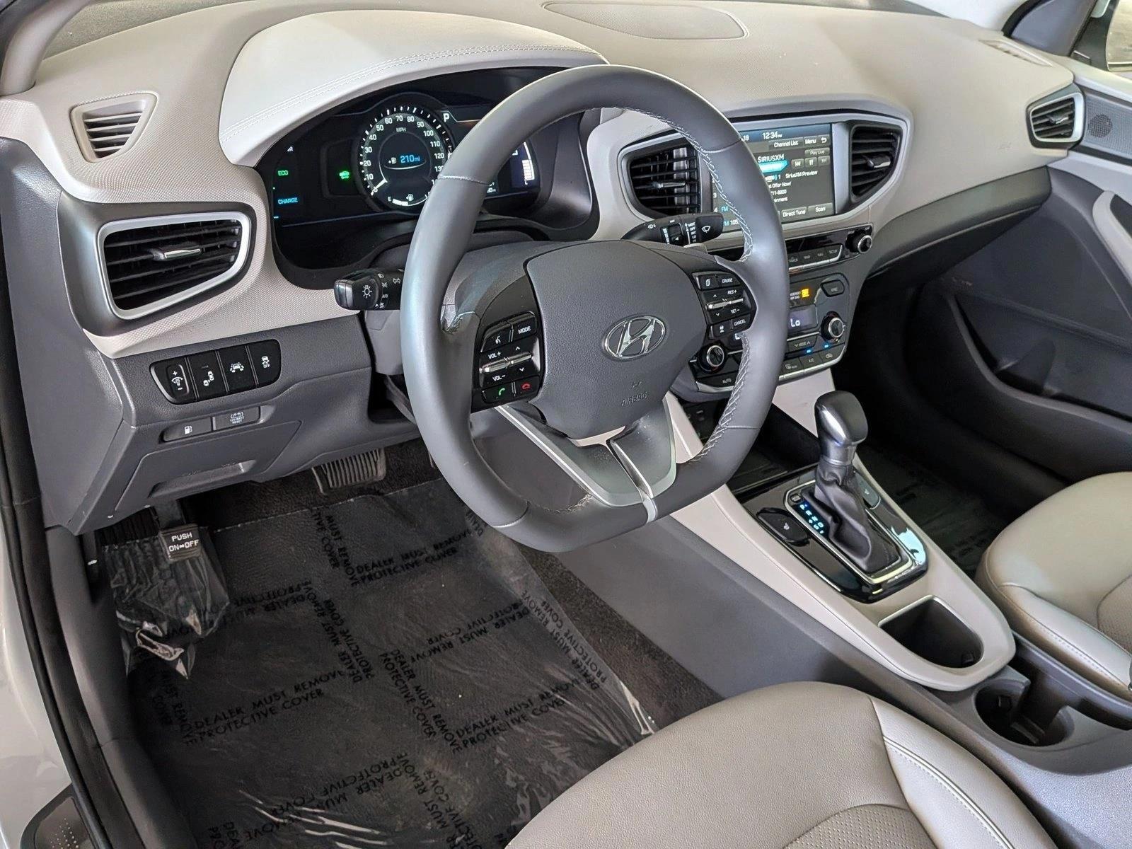 Thumbnail: 2019 Hyundai Ioniq - 3