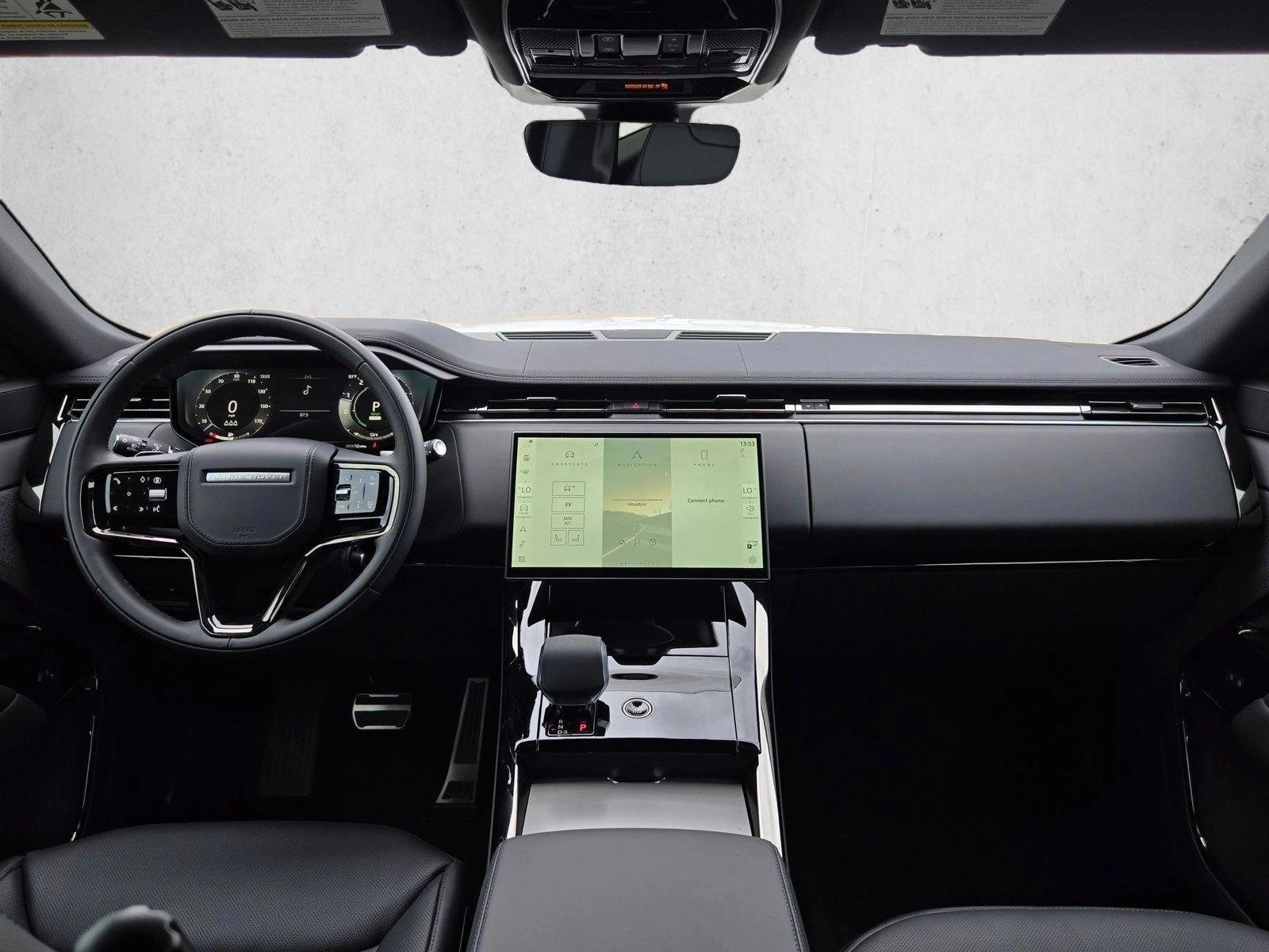 Thumbnail: 2026 Land Rover Range Rover Sport - 3