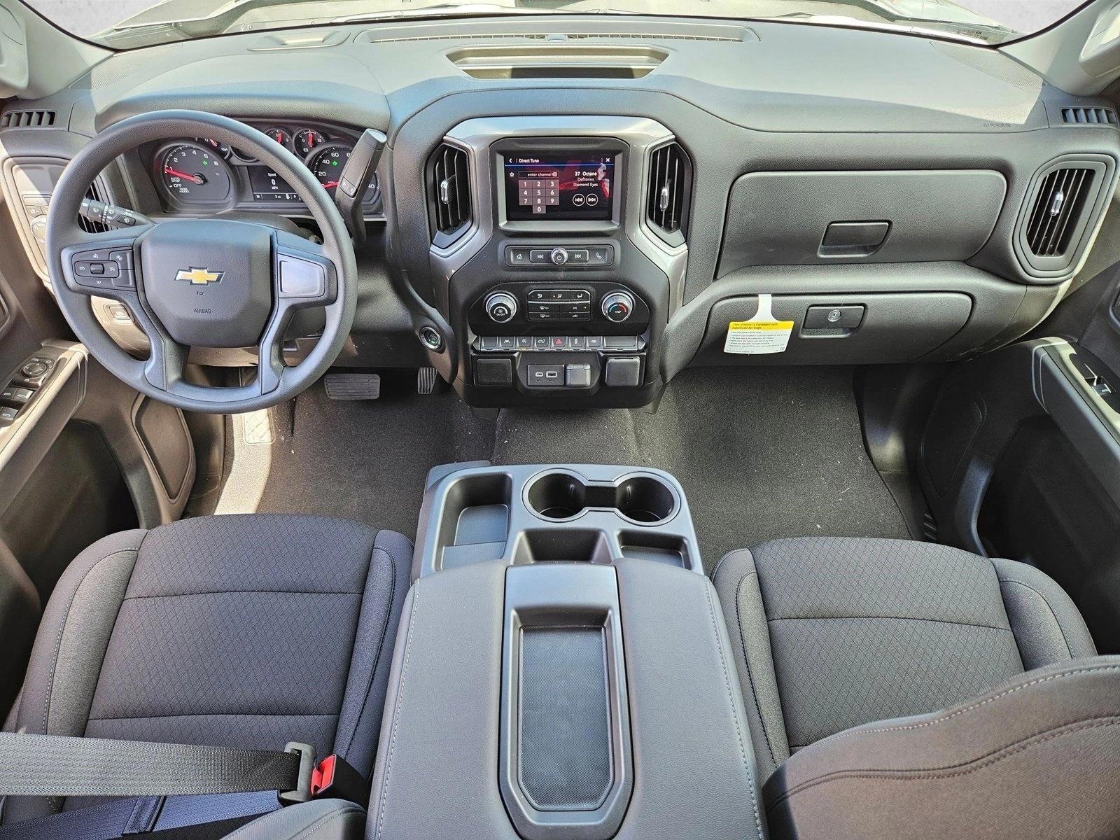 Thumbnail: 2026 Chevrolet Silverado 1500 - 3