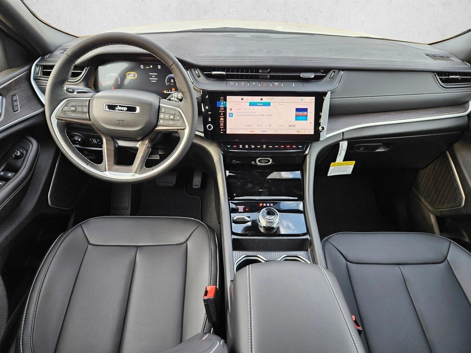 Thumbnail: 2026 Jeep Grand Cherokee - 3