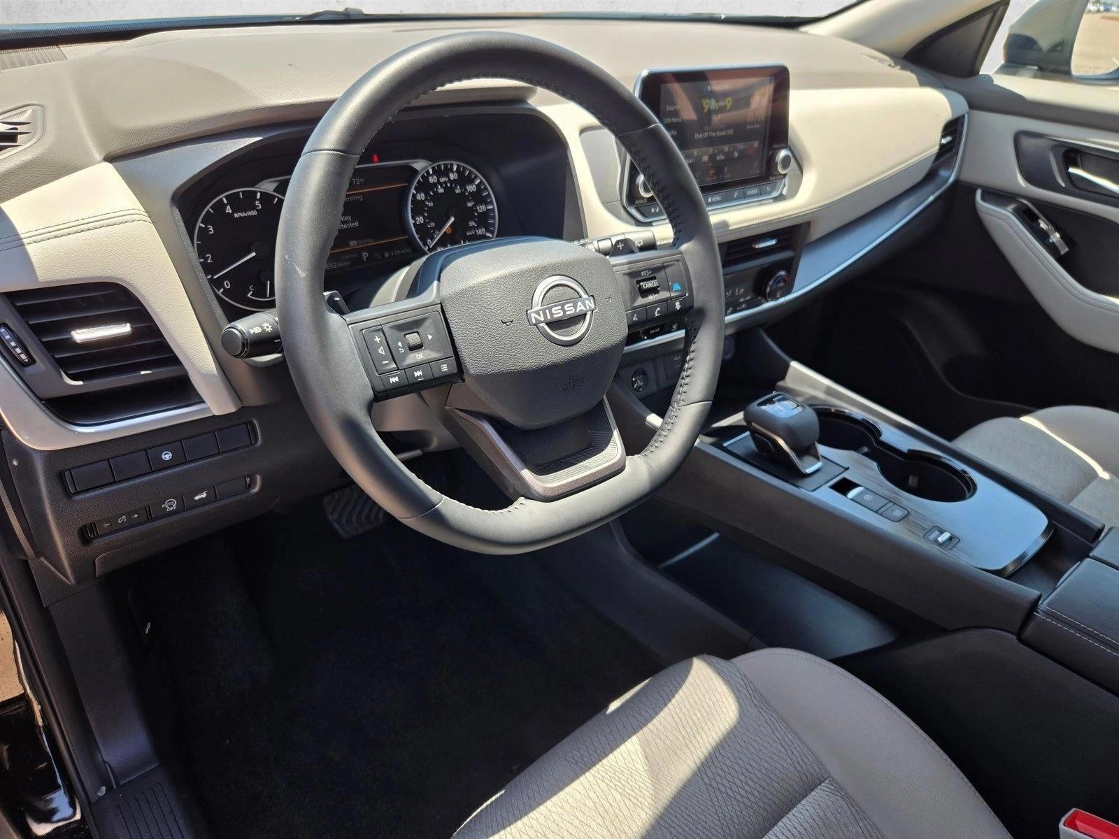 Thumbnail: 2025 Nissan Rogue - 3