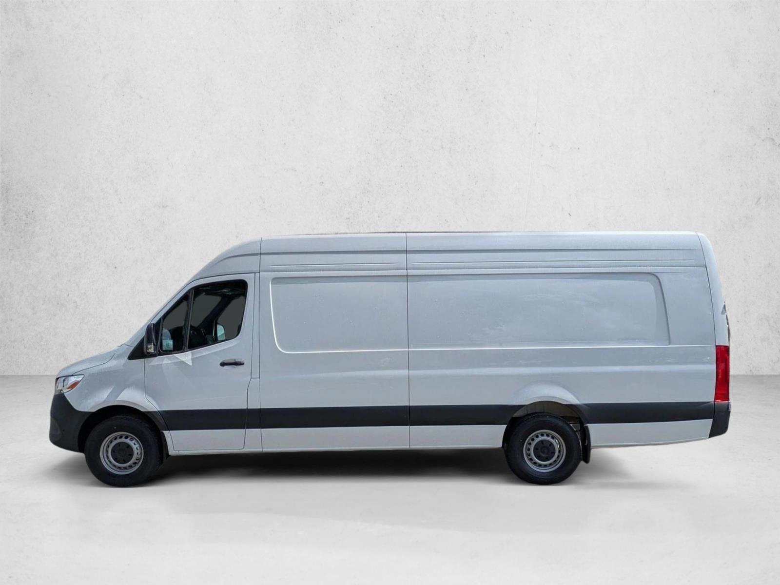 Thumbnail: 2026 Mercedes-Benz Sprinter - 2