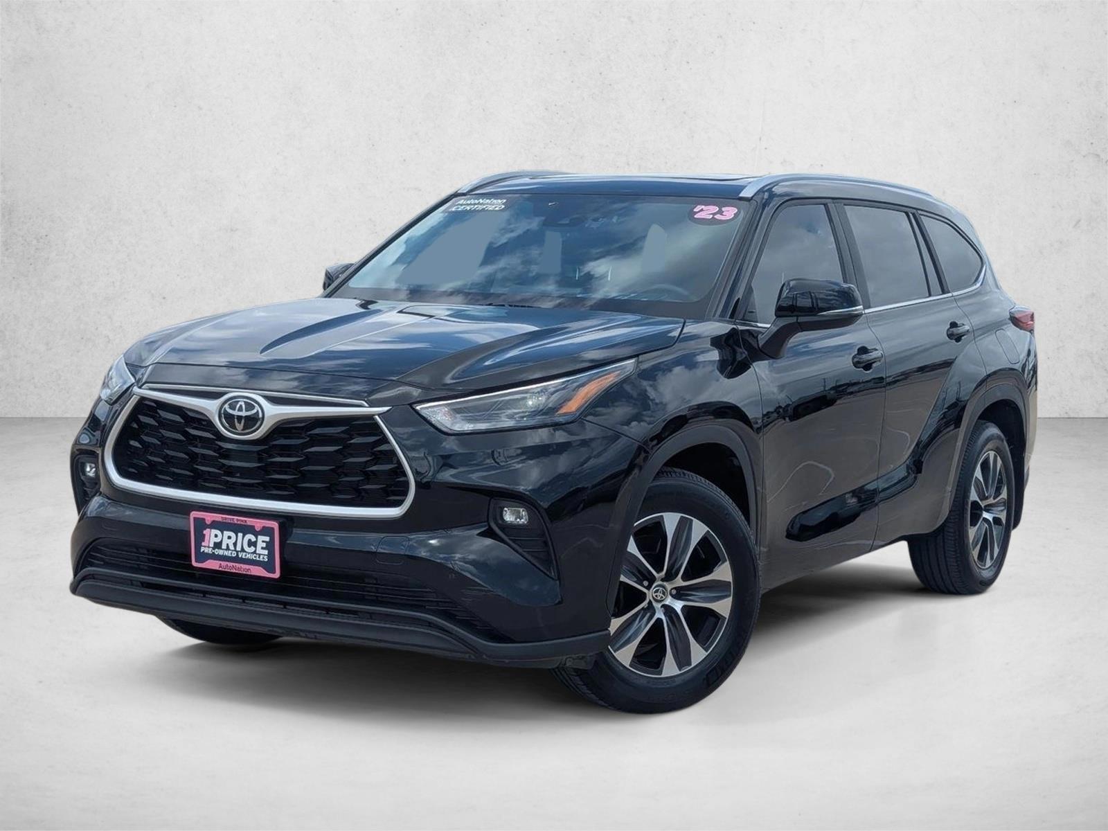 Thumbnail: 2023 Toyota Highlander - 1