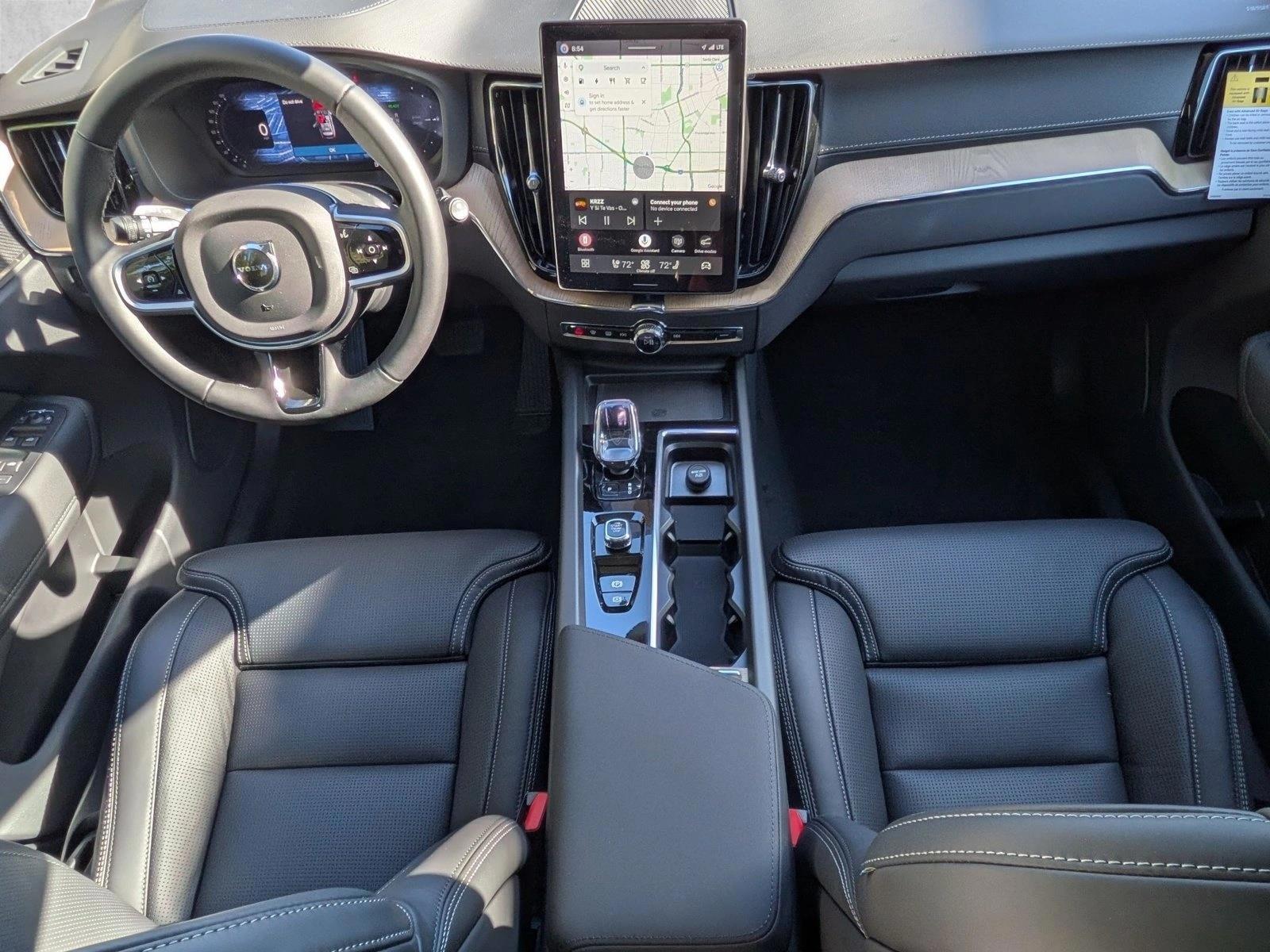Thumbnail: 2026 Volvo XC60 - 4