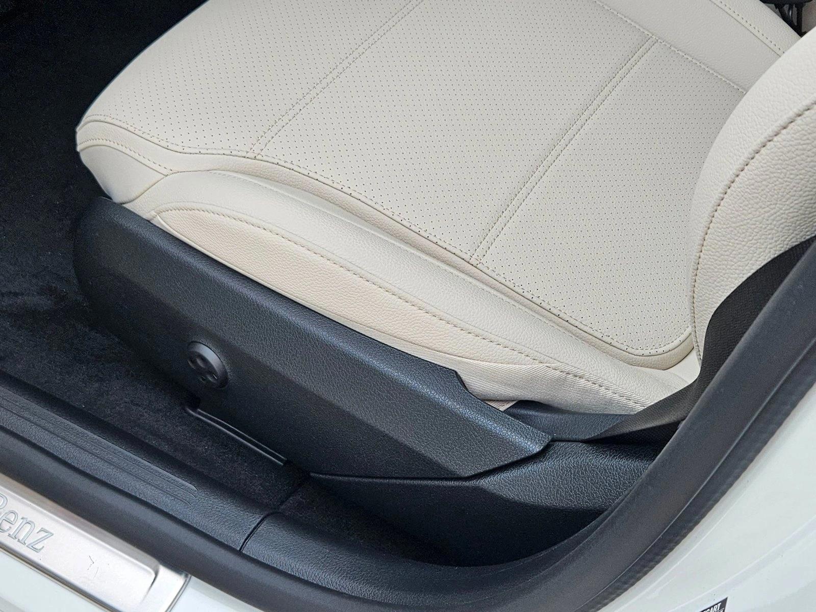 Thumbnail: 2026 Mercedes-Benz C-Class - 4