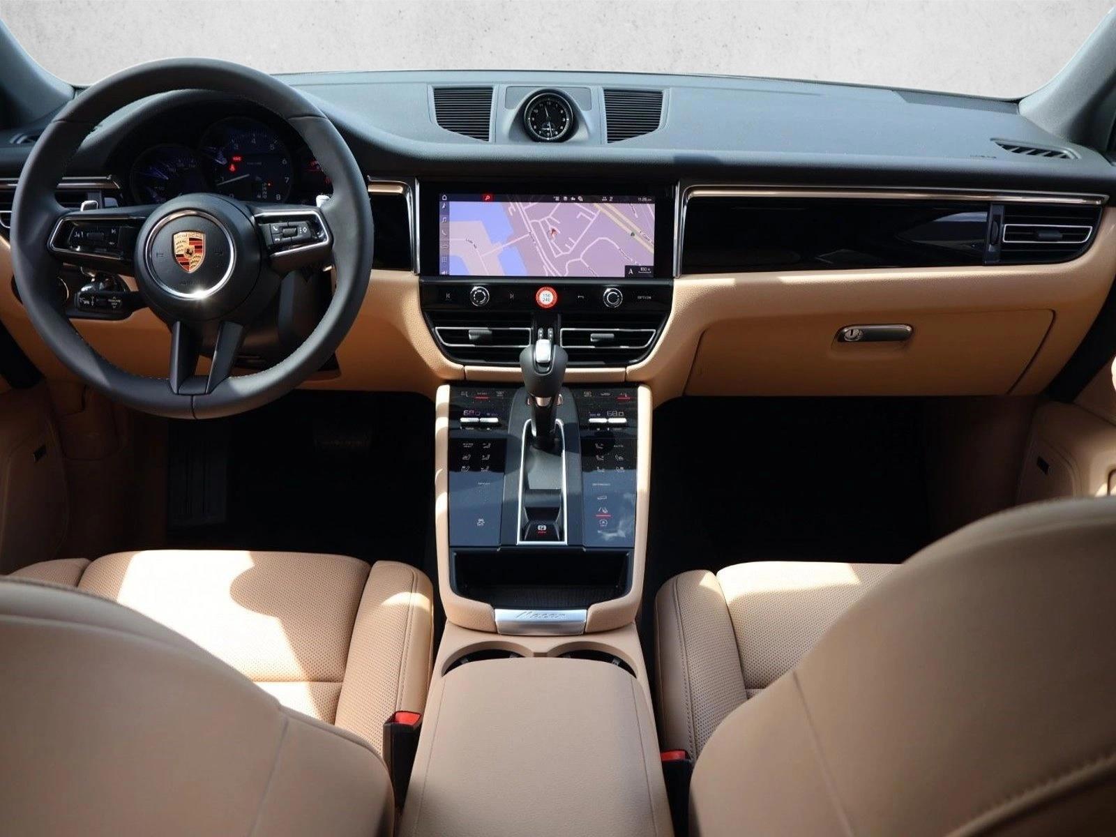 Thumbnail: 2026 Porsche Macan - 3
