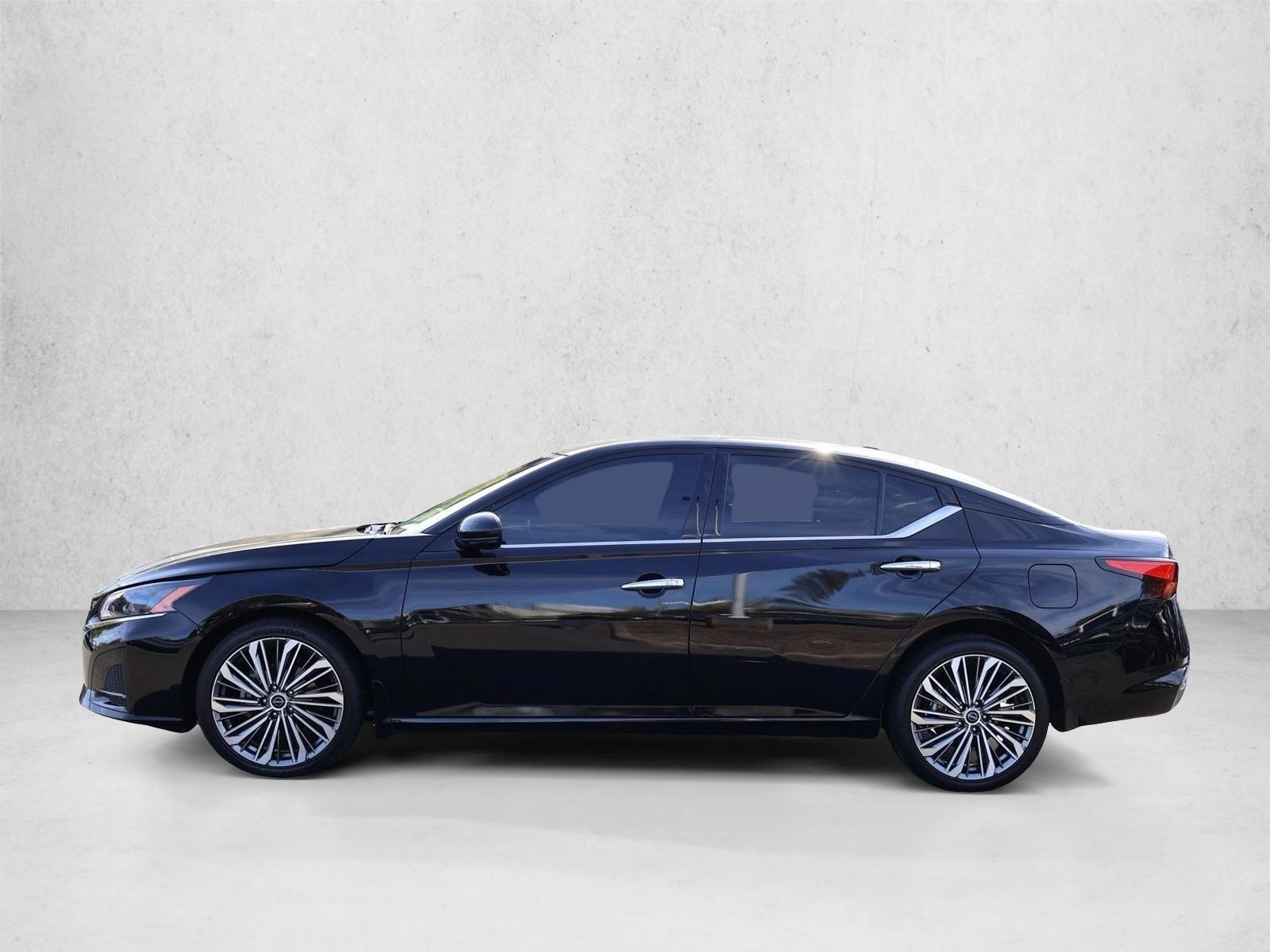 Thumbnail: 2023 Nissan Altima - 2