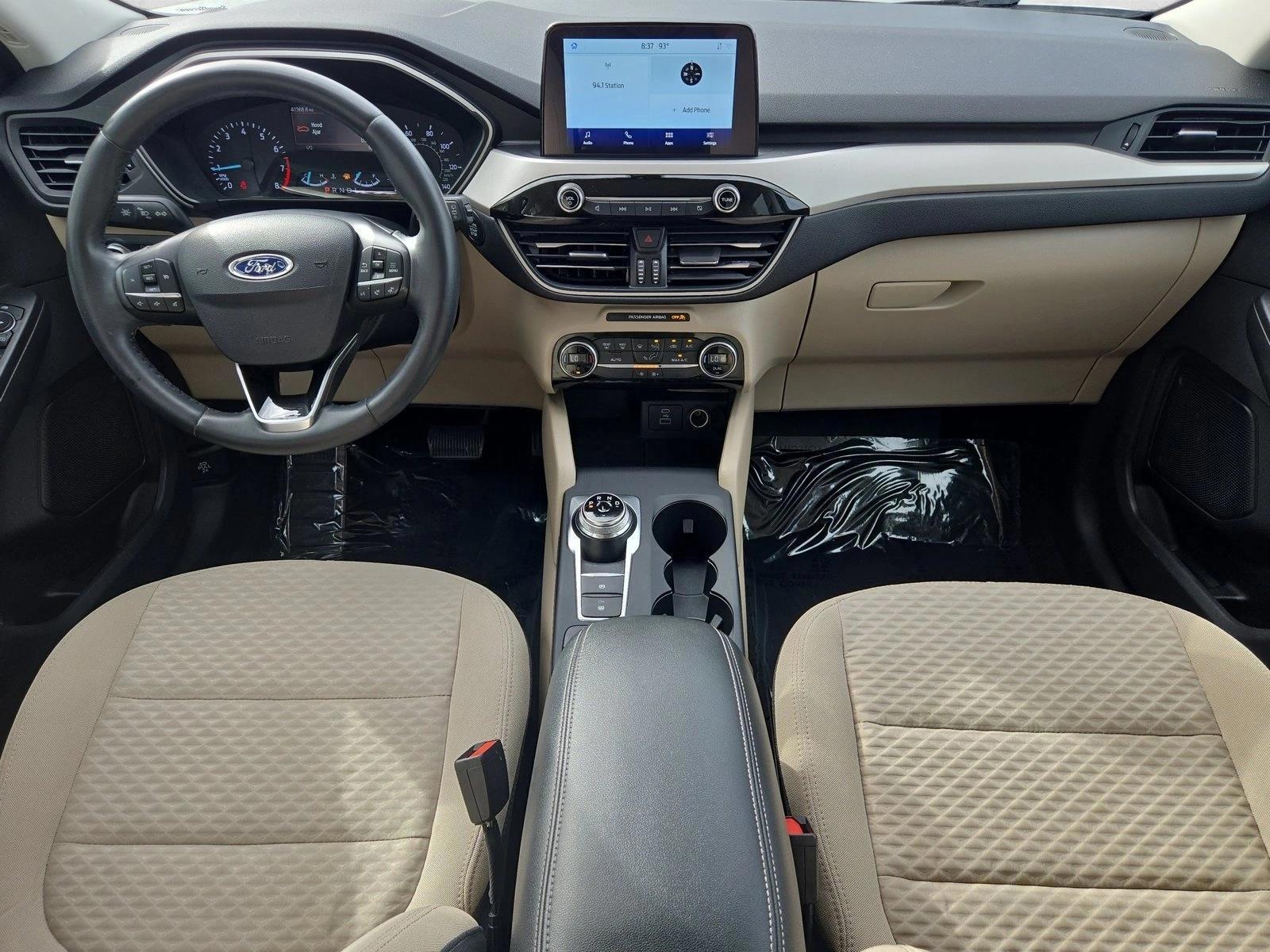 Thumbnail: 2021 Ford Escape - 3
