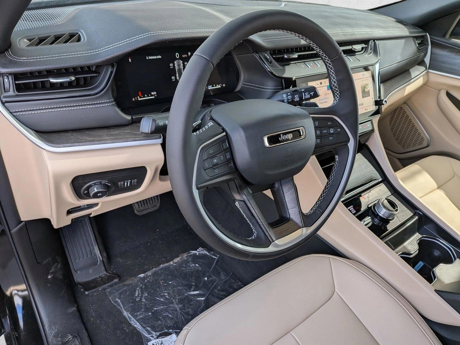 Thumbnail: 2026 Jeep Grand Cherokee - 3
