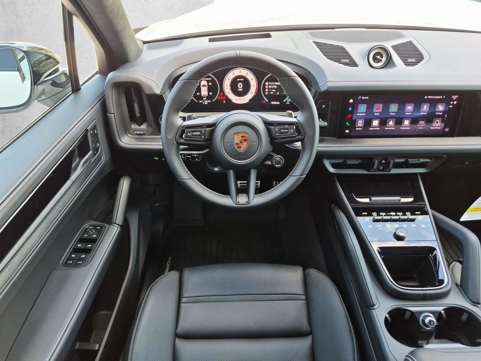 Thumbnail: 2026 Porsche Cayenne - 3