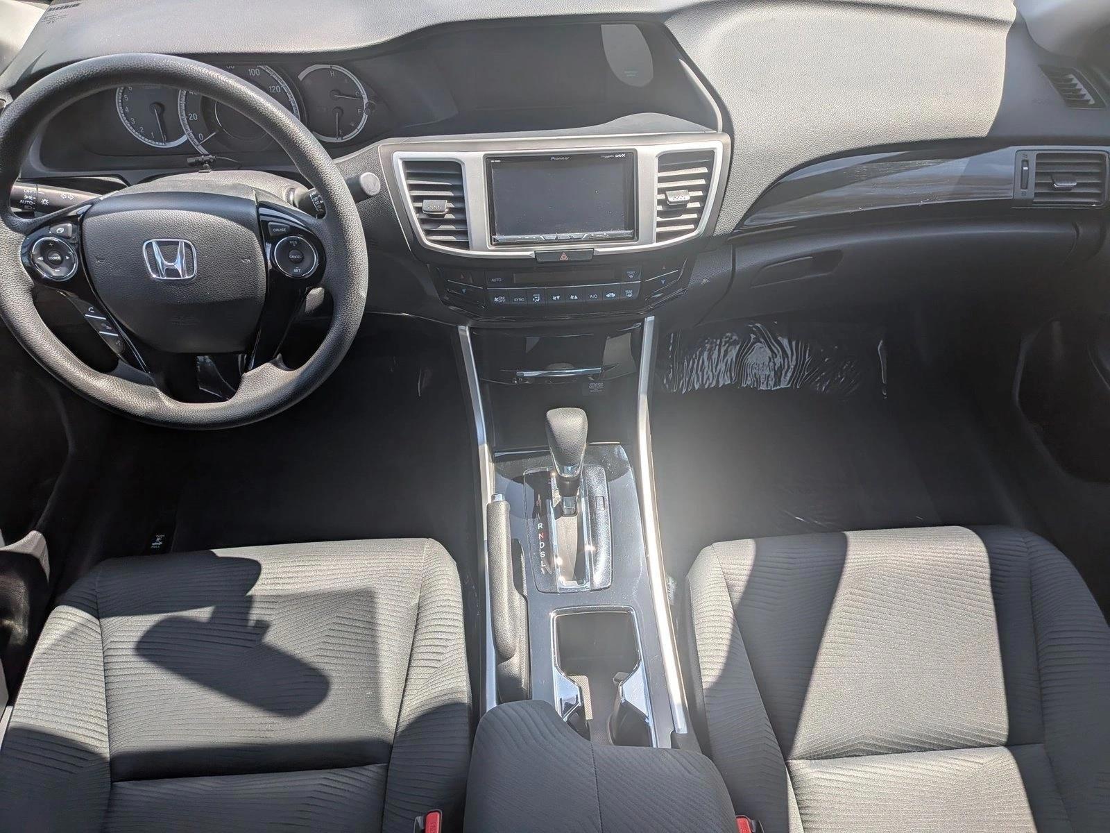 Thumbnail: 2016 Honda Accord - 4