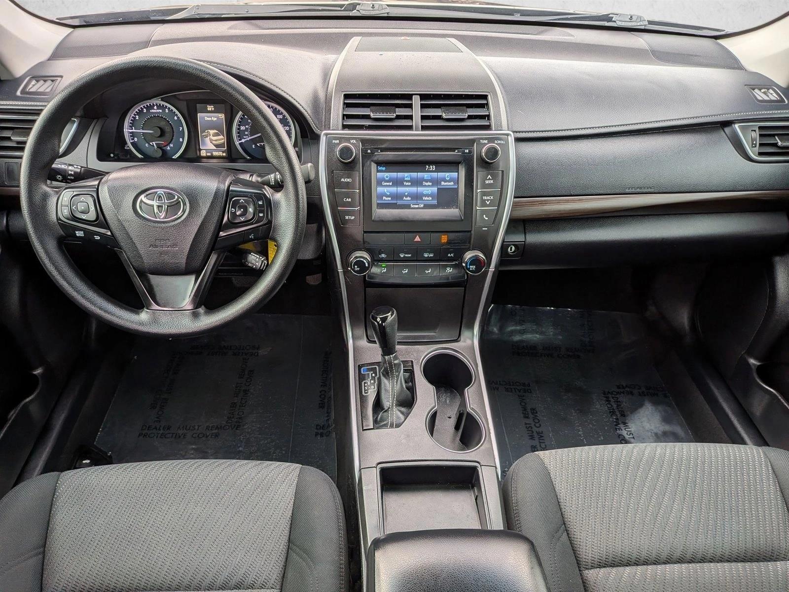 Thumbnail: 2016 Toyota Camry - 3