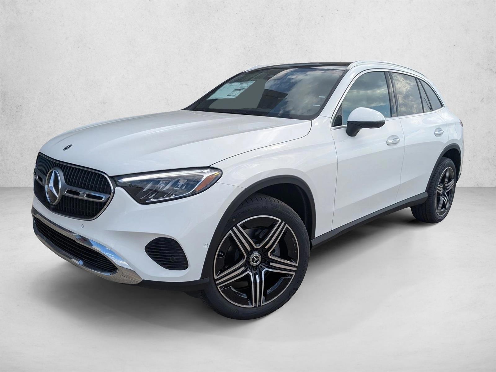 2026 Mercedes-Benz GLC GLC 300's photo