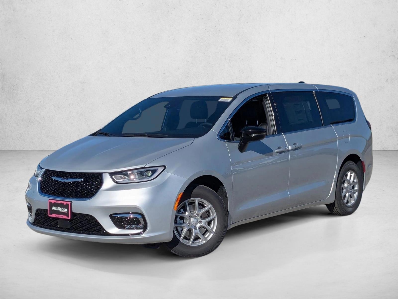 Thumbnail: 2026 Chrysler Pacifica - 1