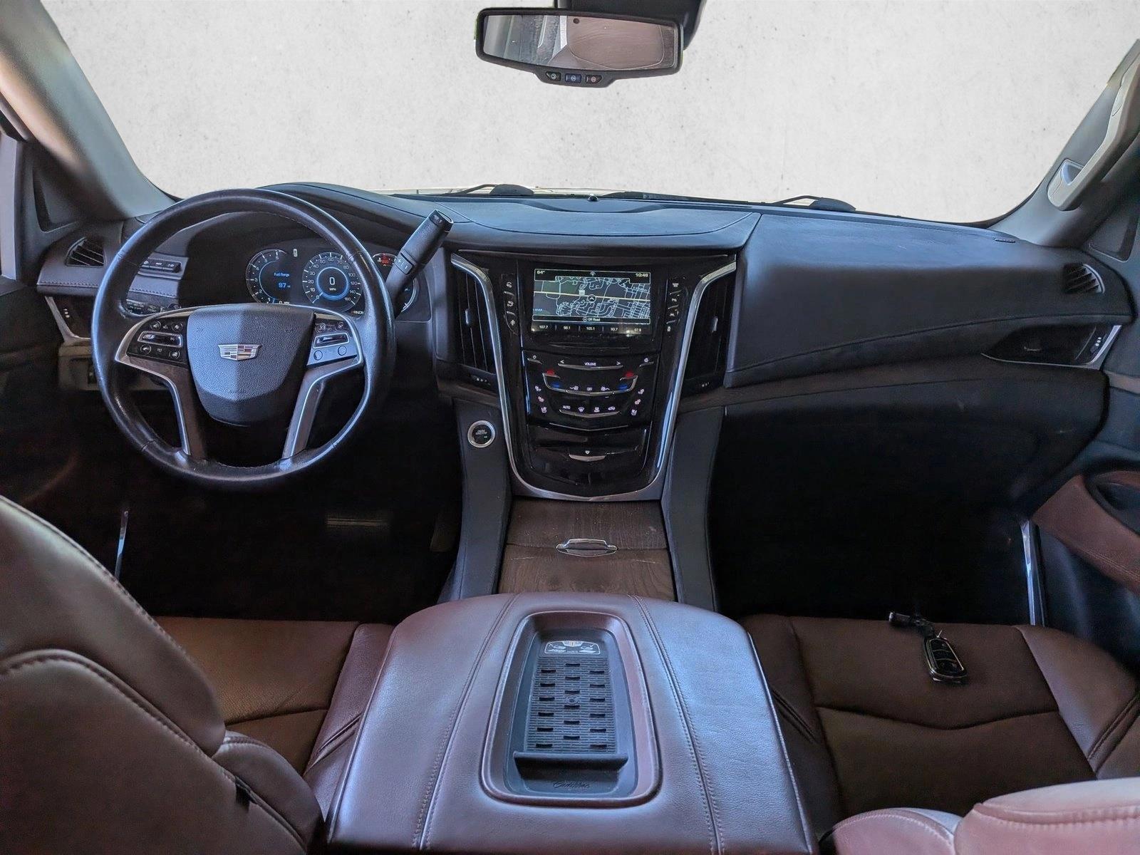 Thumbnail: 2016 Cadillac Escalade - 3