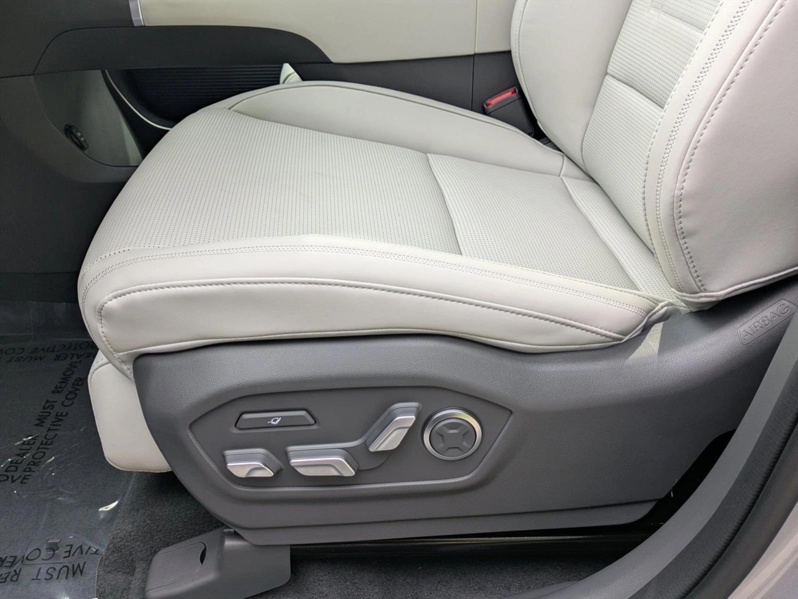 Thumbnail: 2026 Hyundai Santa Fe - 3
