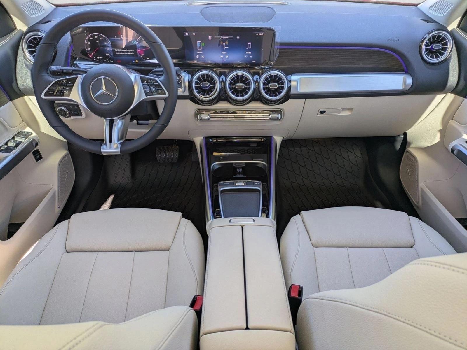 Thumbnail: 2026 Mercedes-Benz GLB - 4